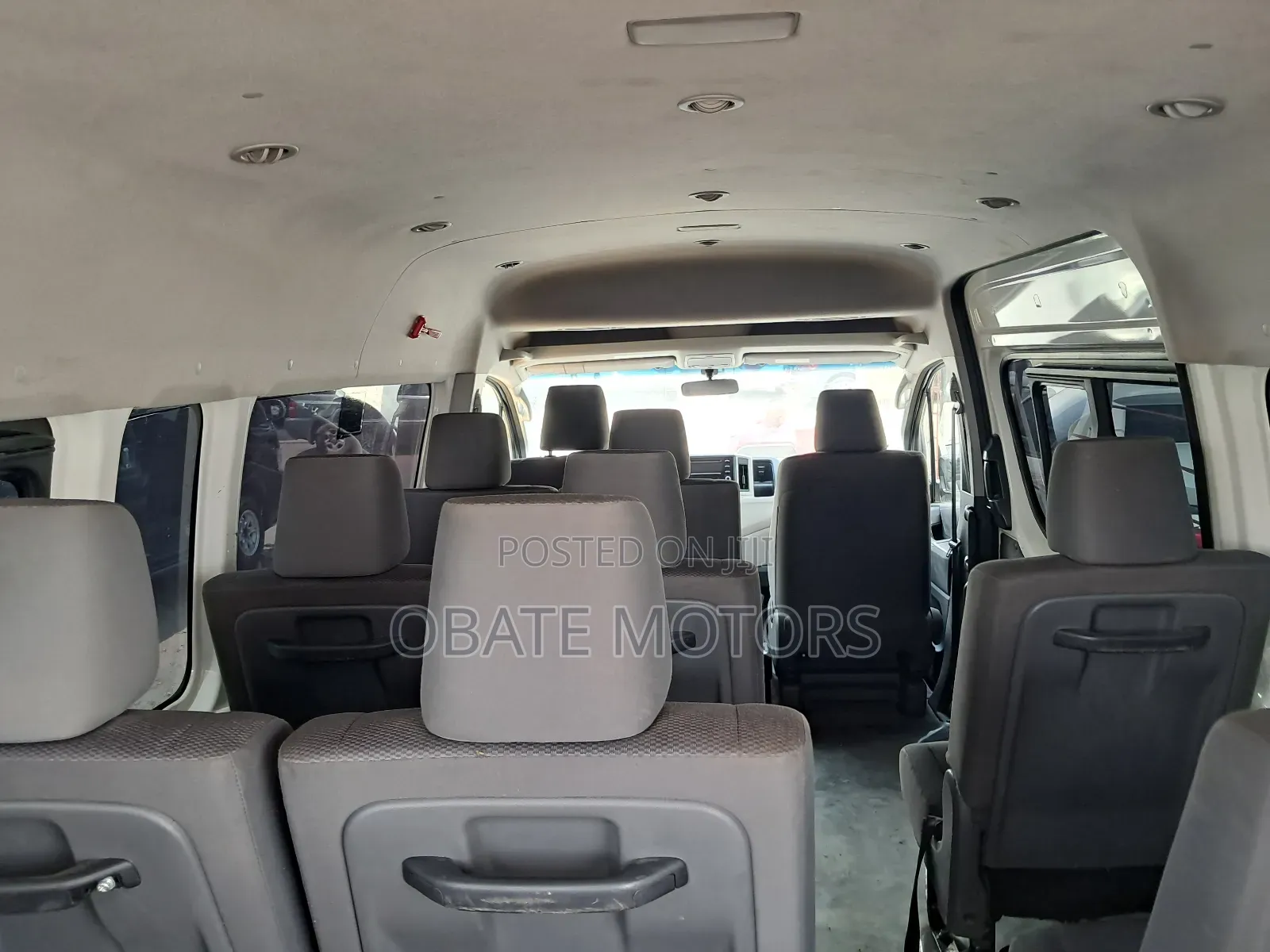 Toyota HiAce 2021 White