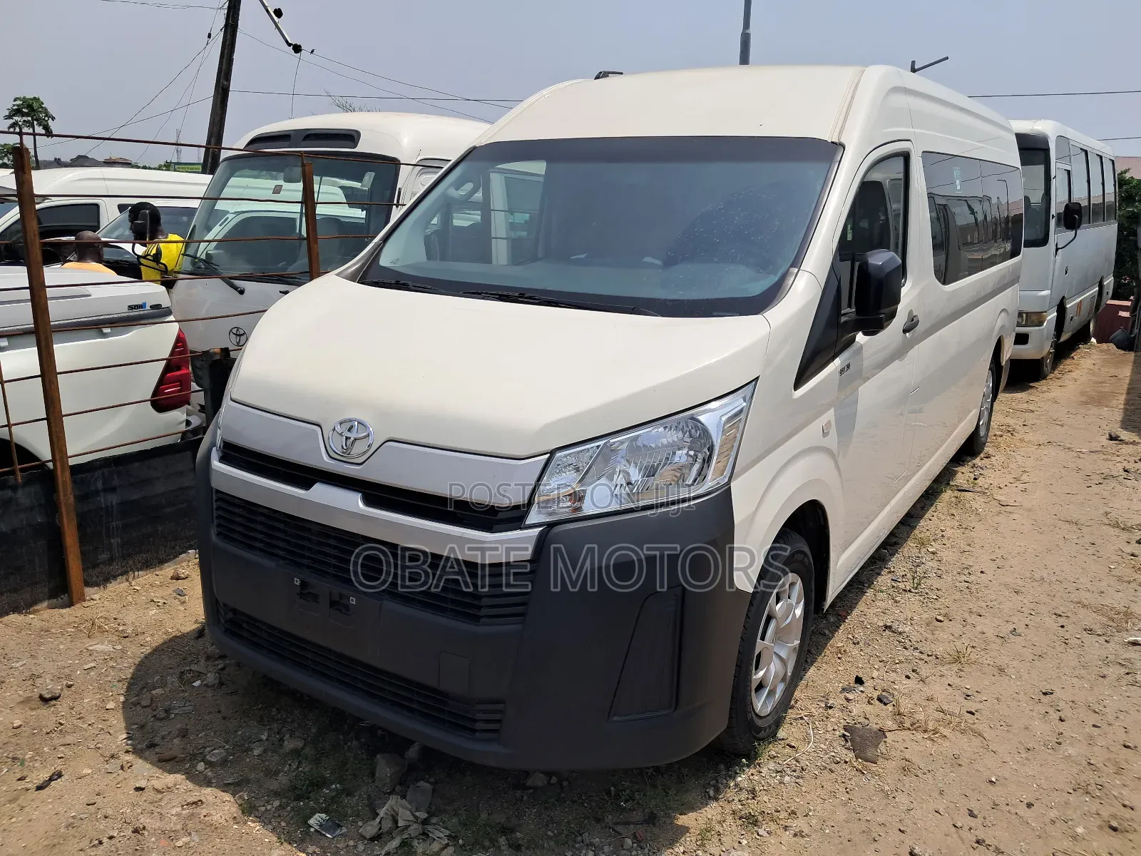 Toyota HiAce 2021 White