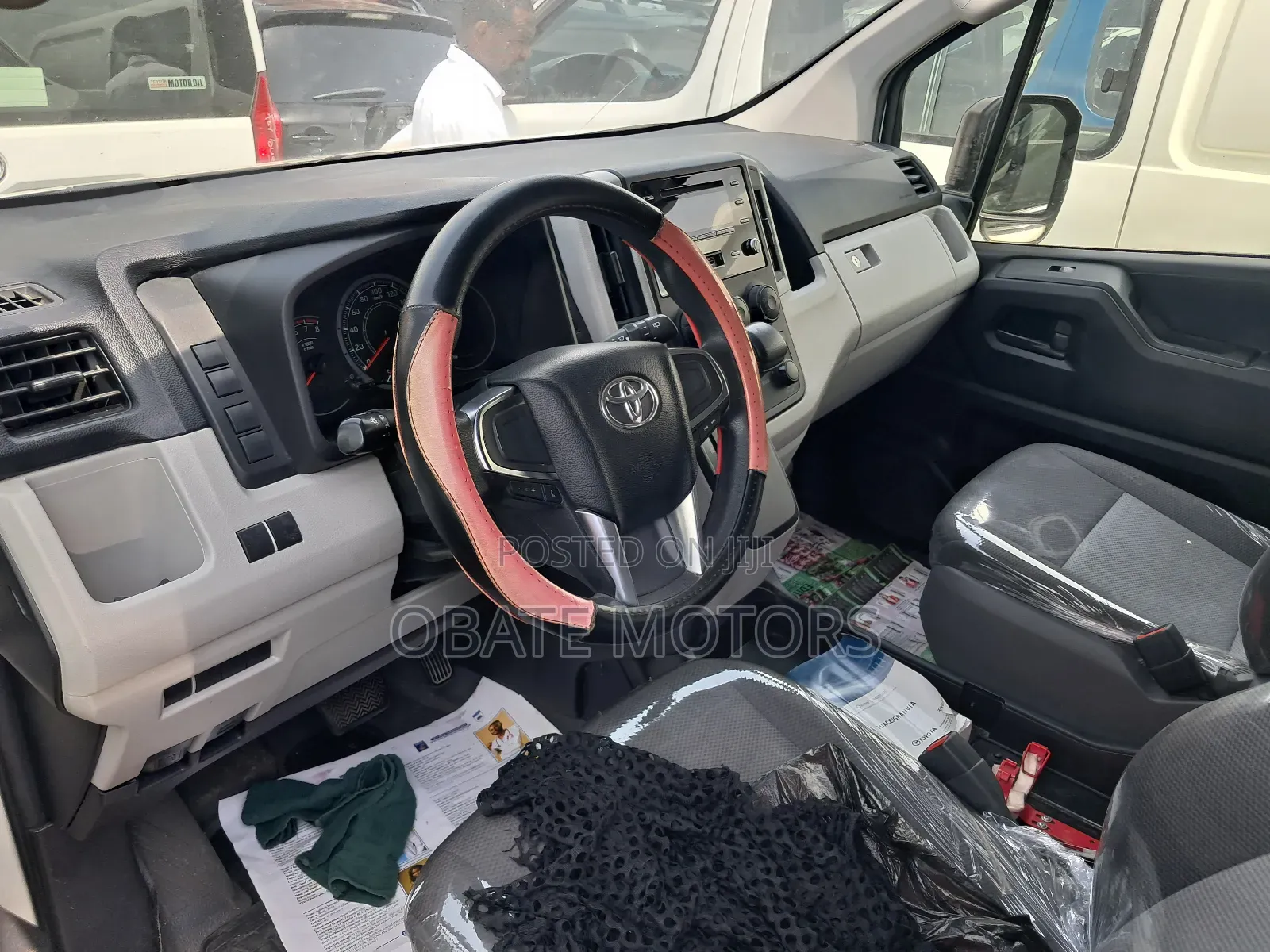 Toyota HiAce 2023 White