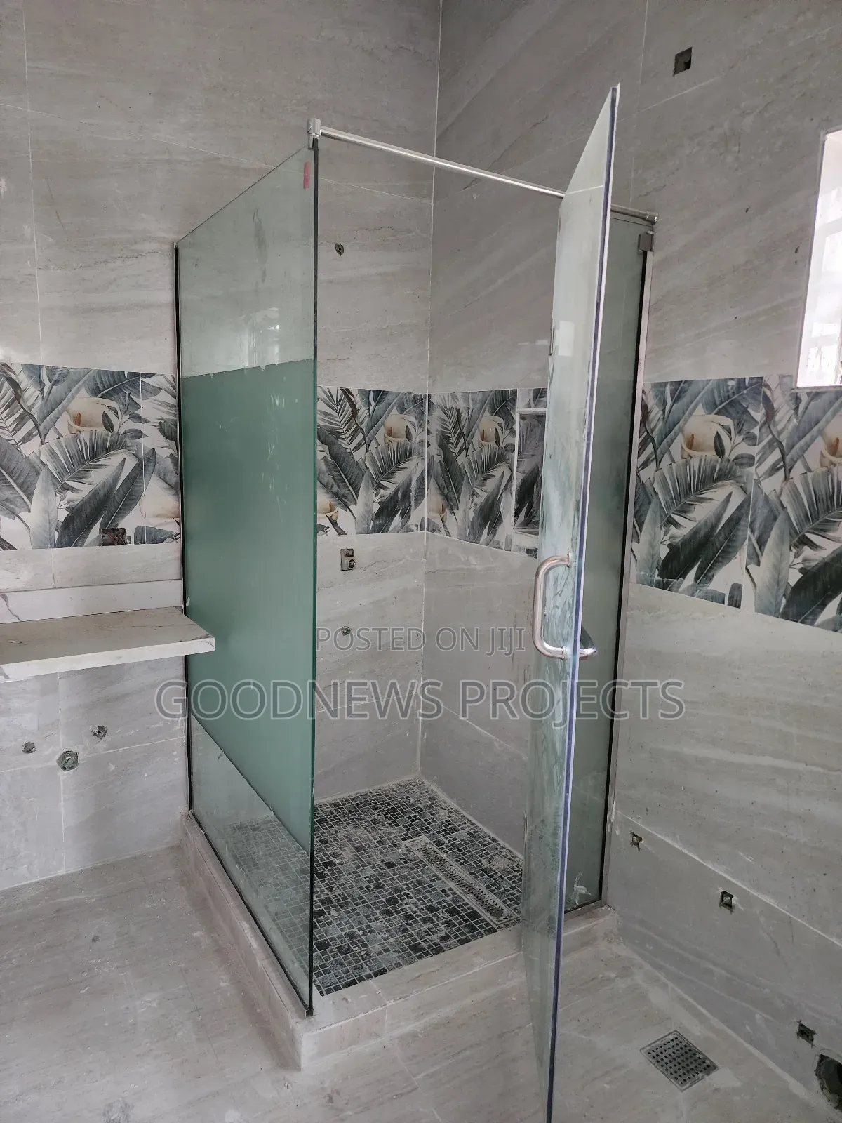 Frosted Shower Glass Cubicle