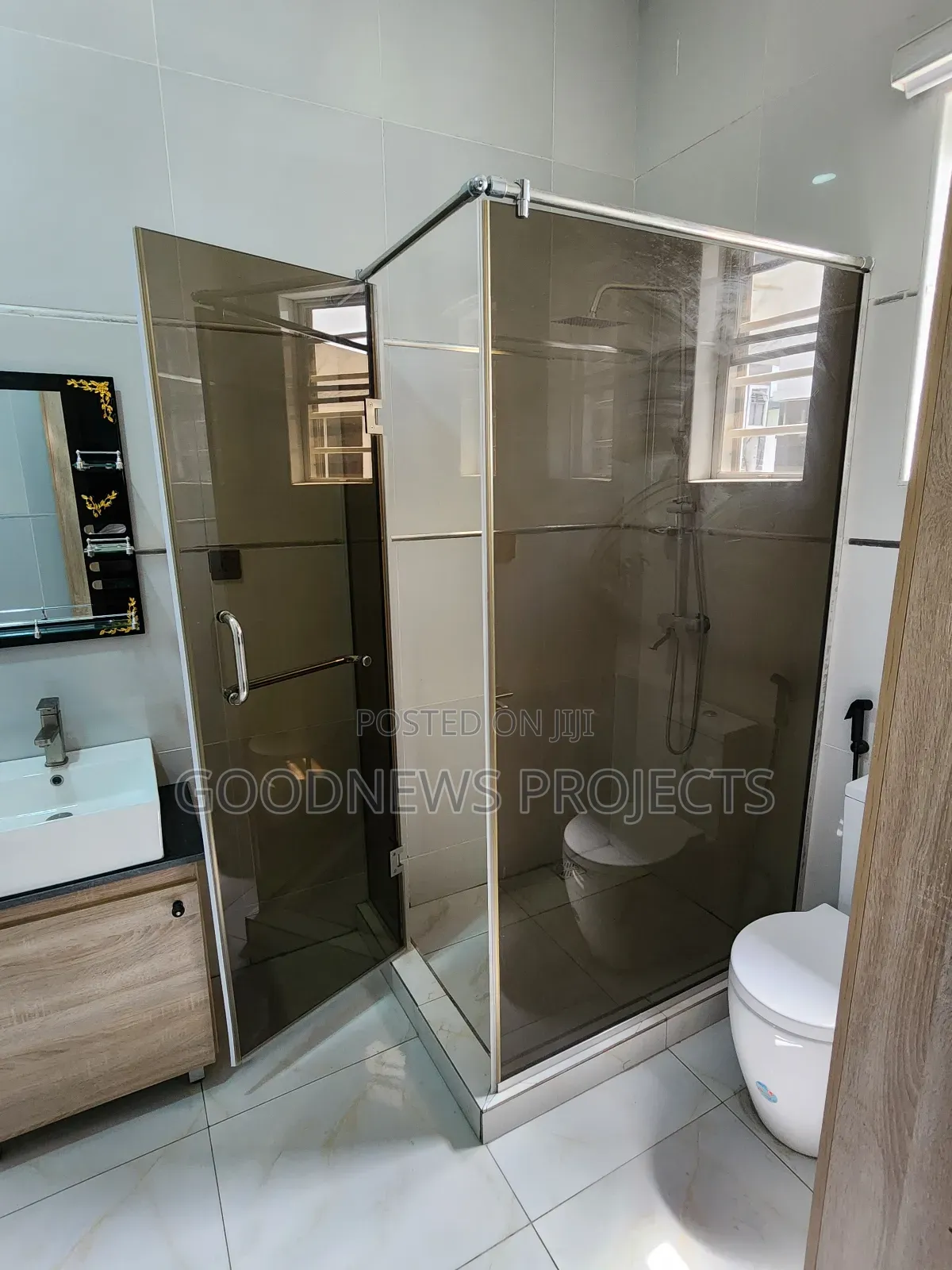 Tinted Brown Glass Cubicle