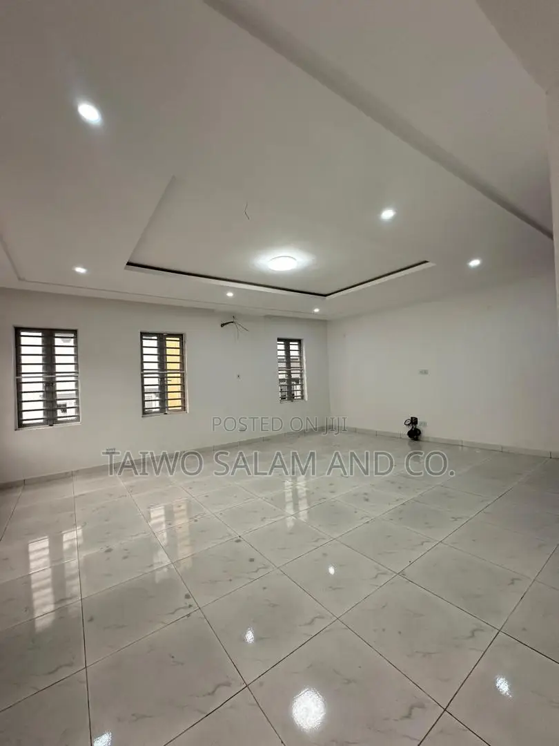 Furnished 4bdrm Duplex in Apampa, Jericho for sale