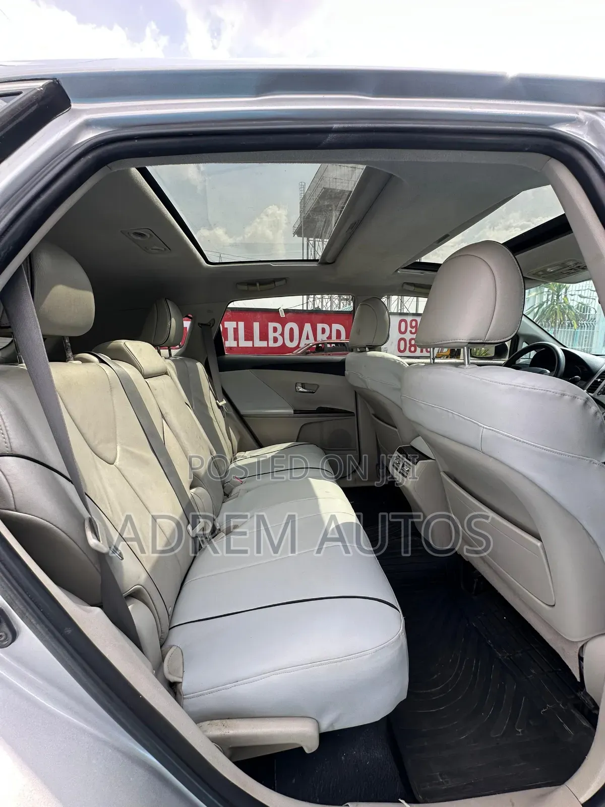 Toyota Venza AWD 2010 Silver