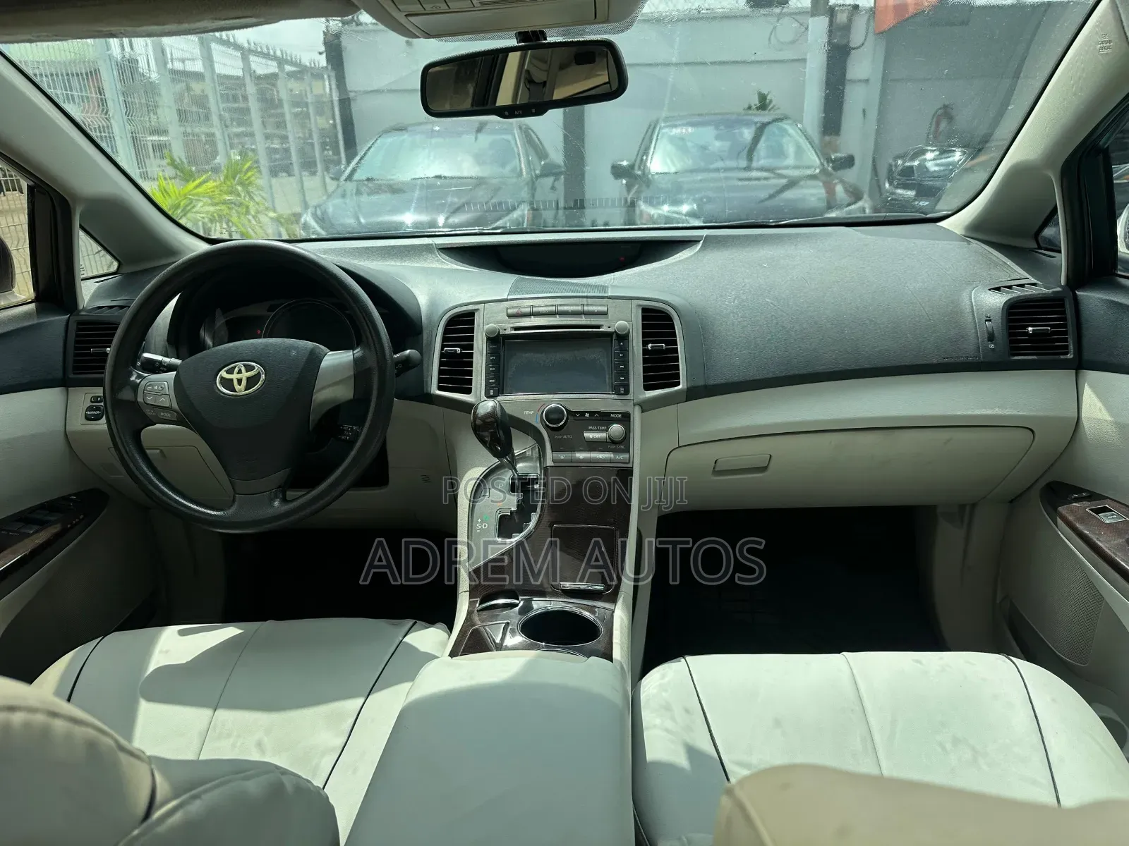 Toyota Venza AWD 2010 Silver