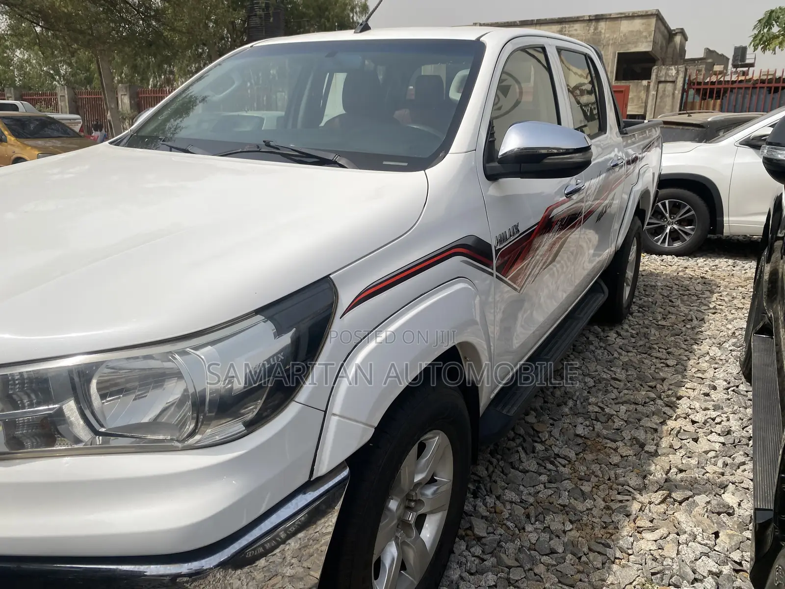 Toyota Hilux Revo Double Cab Petrol 2.7 AWD 2017 White
