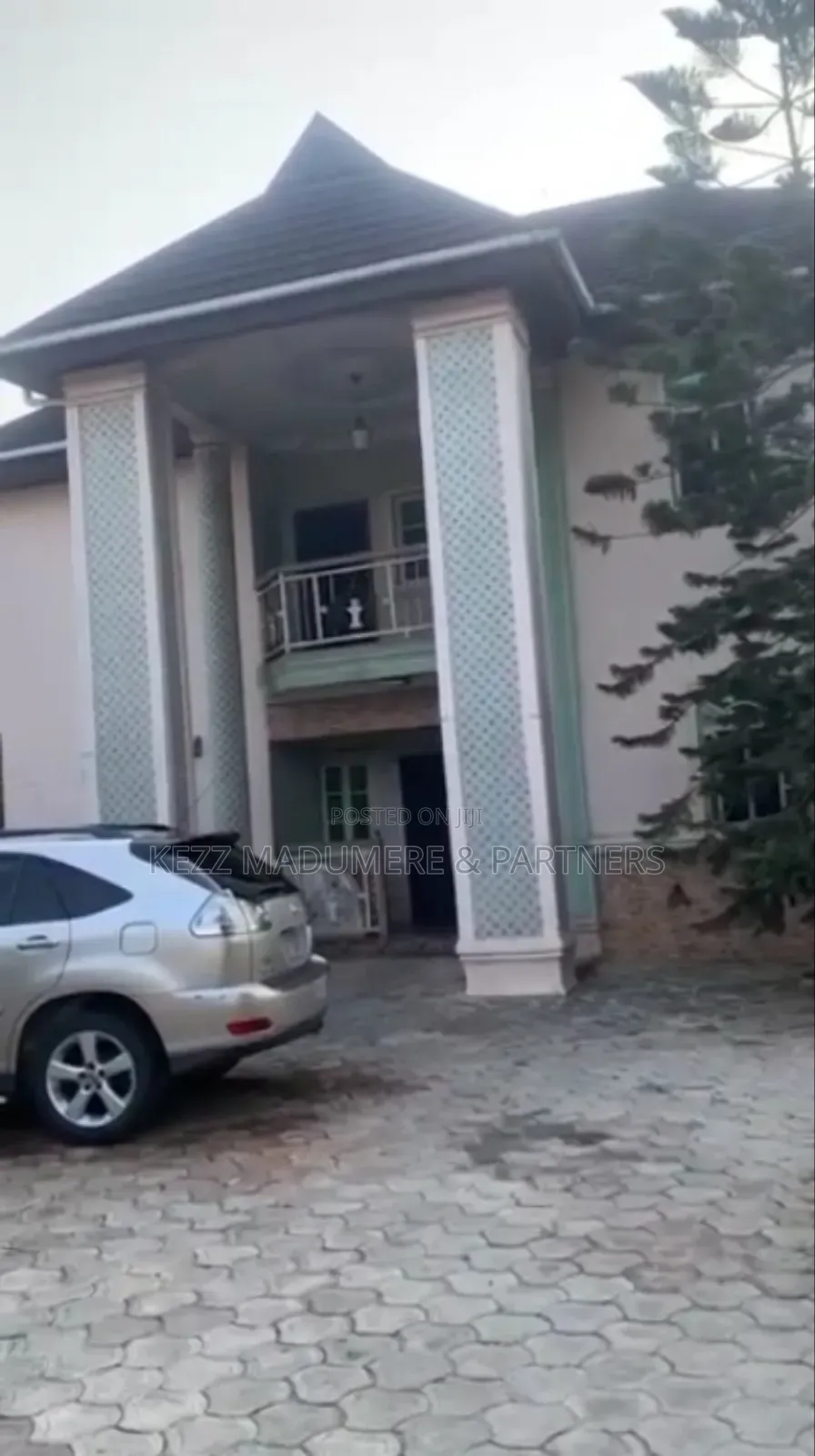 6bdrm Duplex in Within Umuahia City for sale