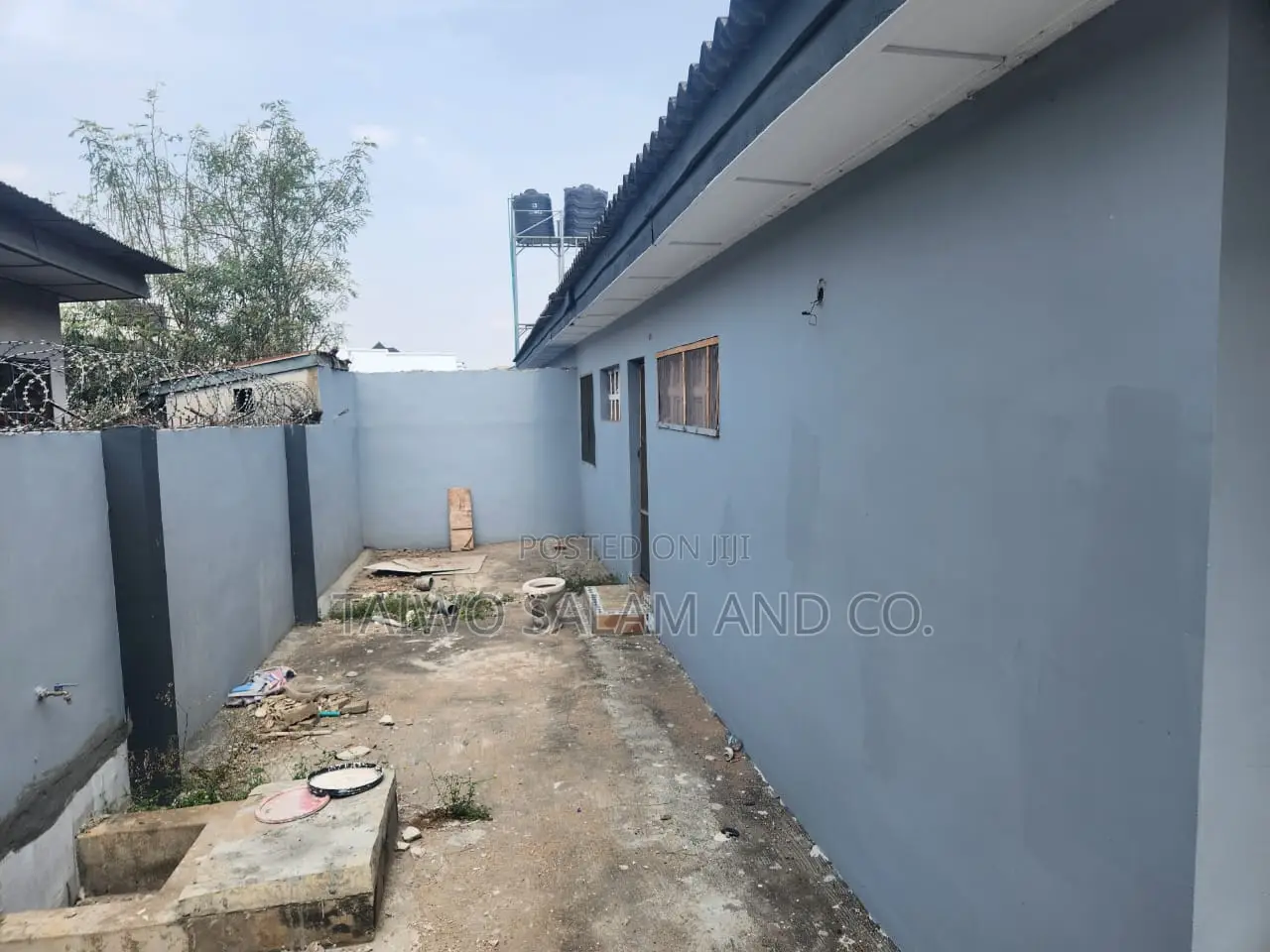 5bdrm Duplex in Ikolaba Gra, Ibadan North West for sale