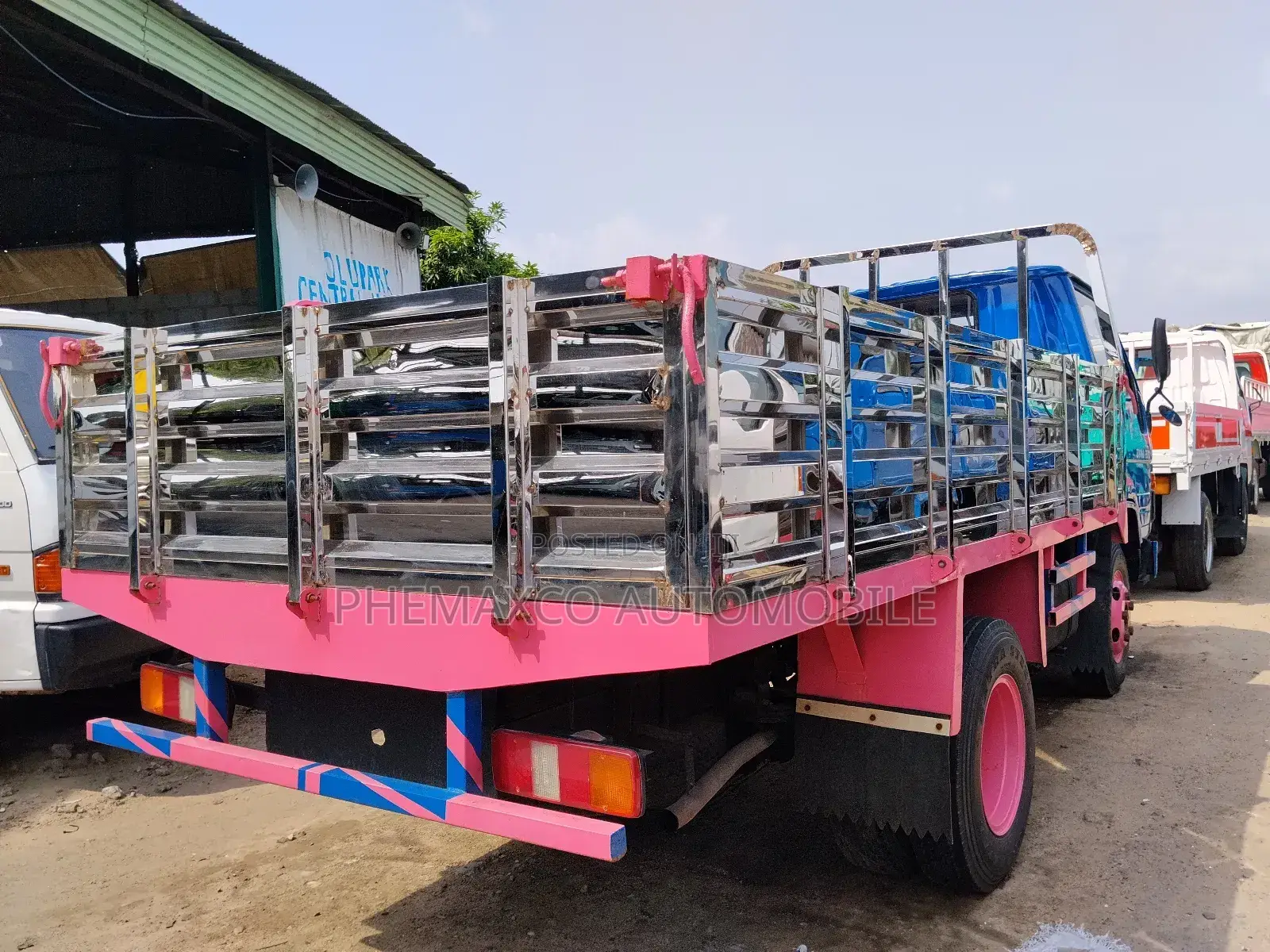 Toyota Dyna 200 for Logistics