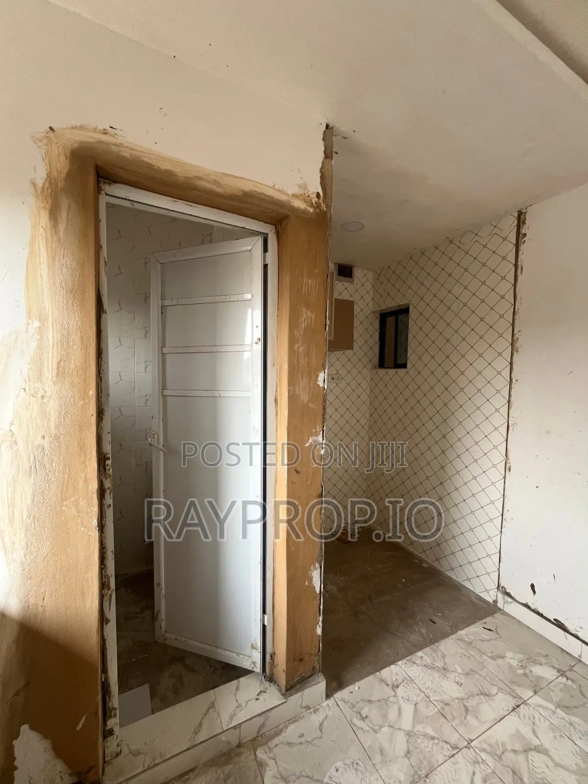 1bdrm Apartment in Sabo / Yaba for sale