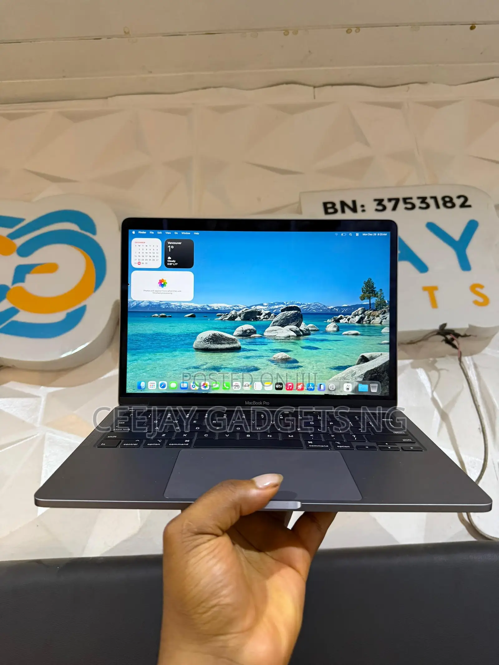 Laptop Apple MacBook Pro 2020 16GB Intel Core i5 SSD 1T