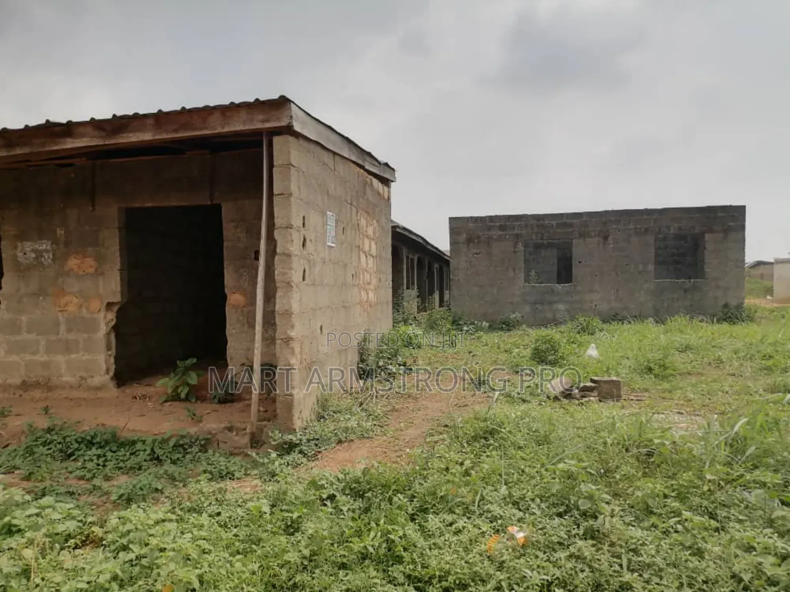 10bdrm Block Of Flats In Idafa, Ikorodu For Sale