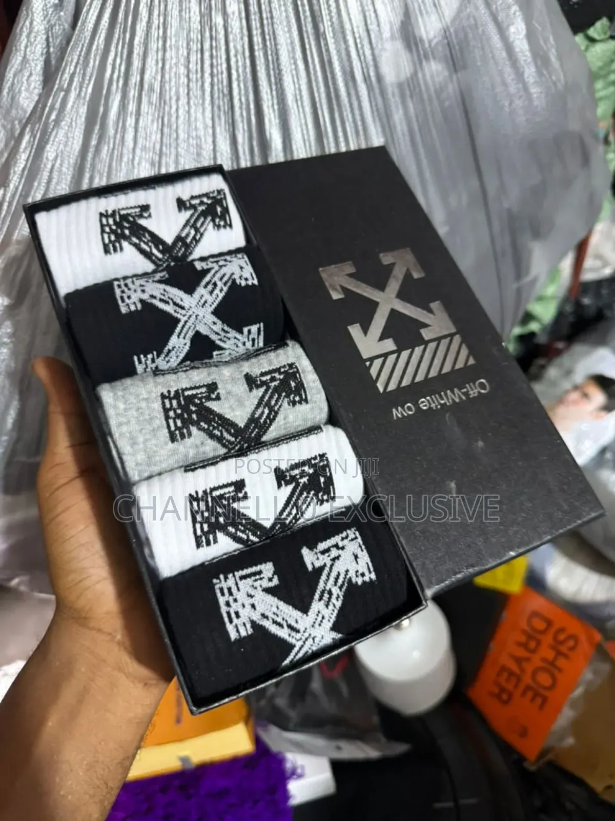 *Packed Socks  in Different Designs and Colors