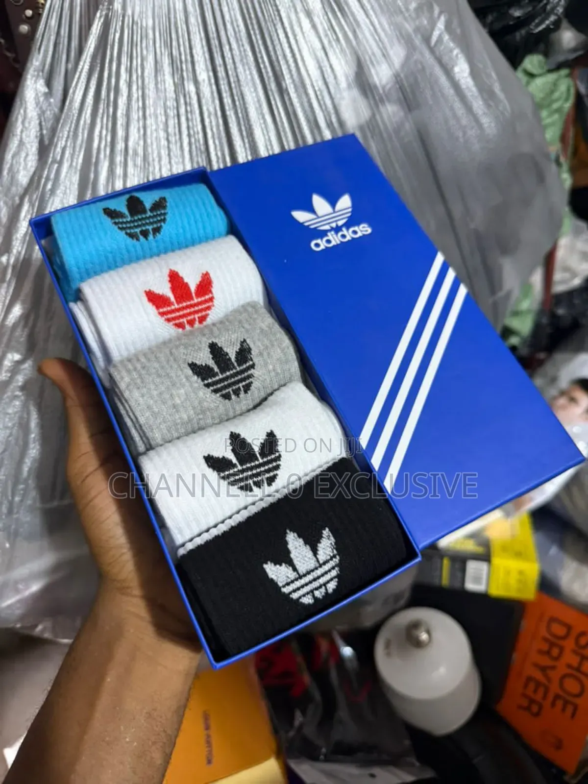 *Packed Socks  in Different Designs and Colors