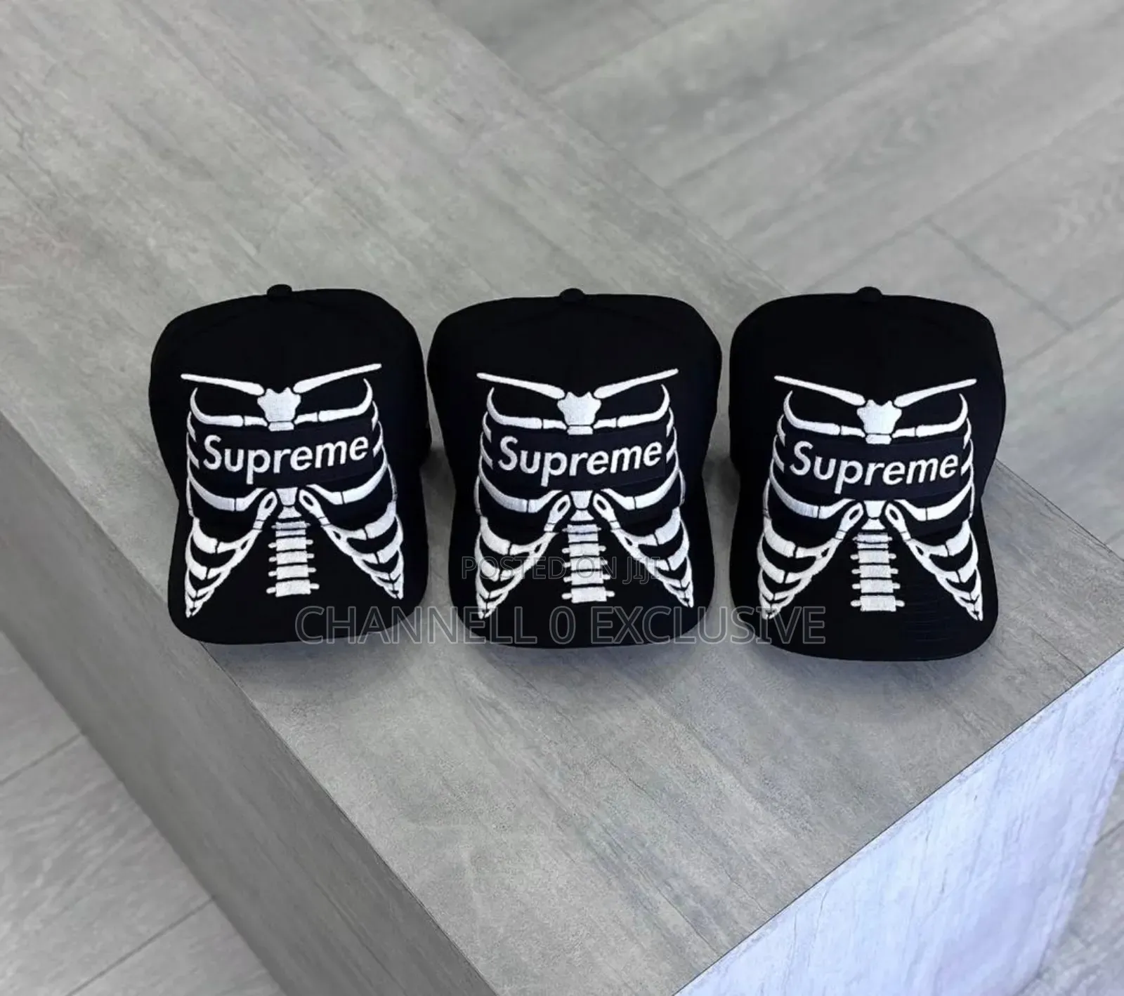 *Packed Socks  in Different Designs and Colors