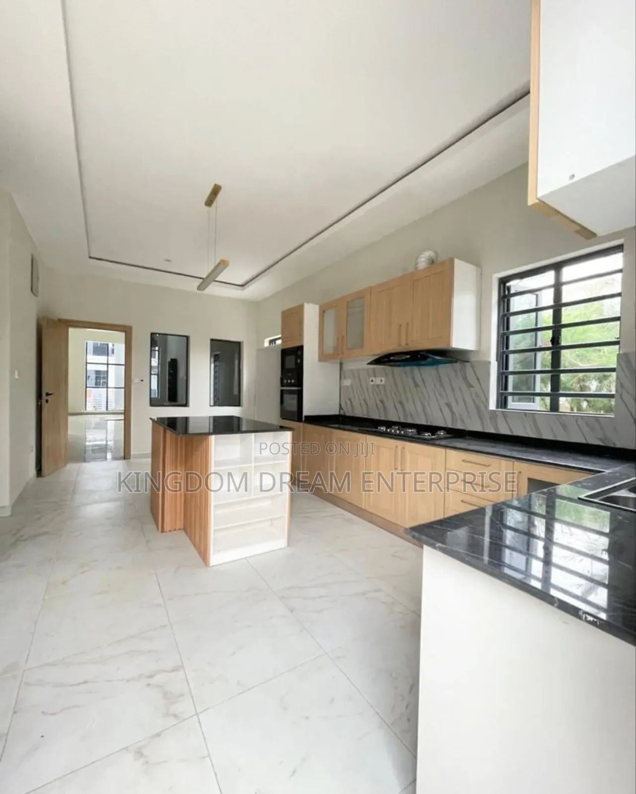 5bdrm Duplex in Lekki County for rent