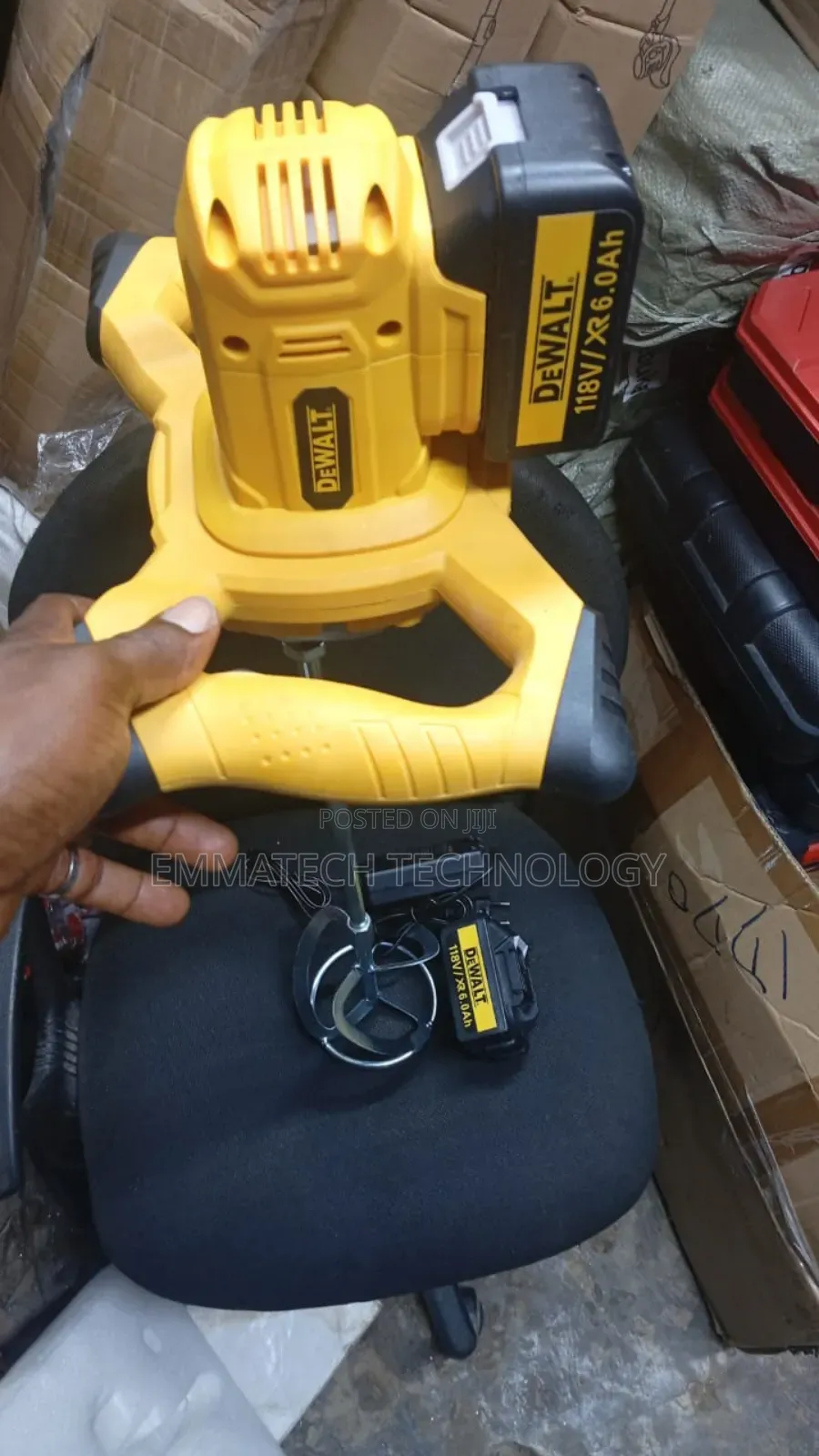 118v Dewalt Hand Mixer Machine