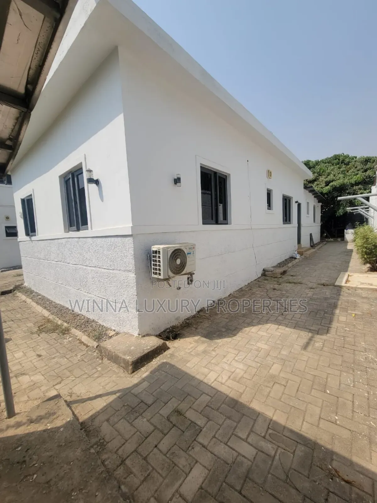 6bdrm Mansion in Life Camp for rent