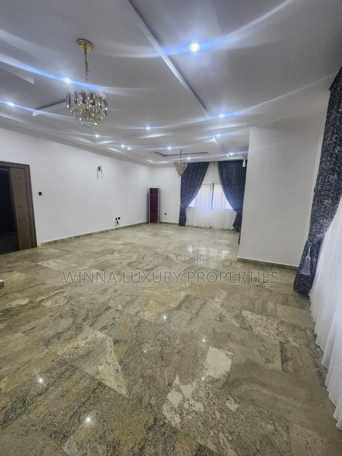6bdrm Mansion in Life Camp for rent