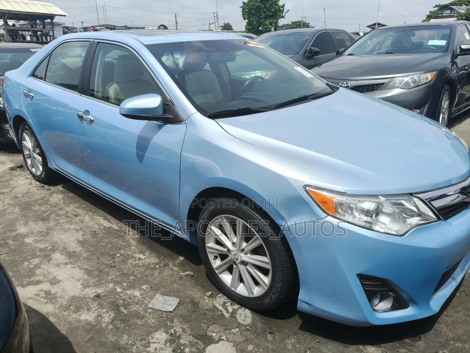 Toyota Camry XLE 4dr Sedan (2.5L 4cyl 6A) 2013 Blue