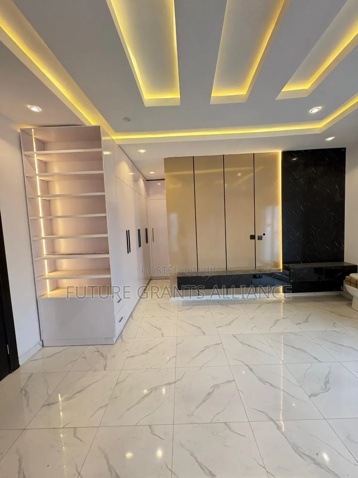 5bdrm Apartment in Amazing Grace, Oko-Oba for sale