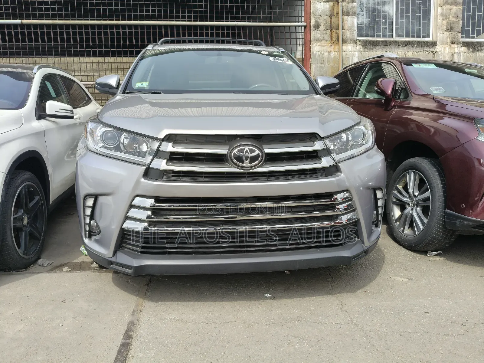 Toyota Highlander XLE V6 4x4 (3.5L 6cyl 6A) 2016 Silver