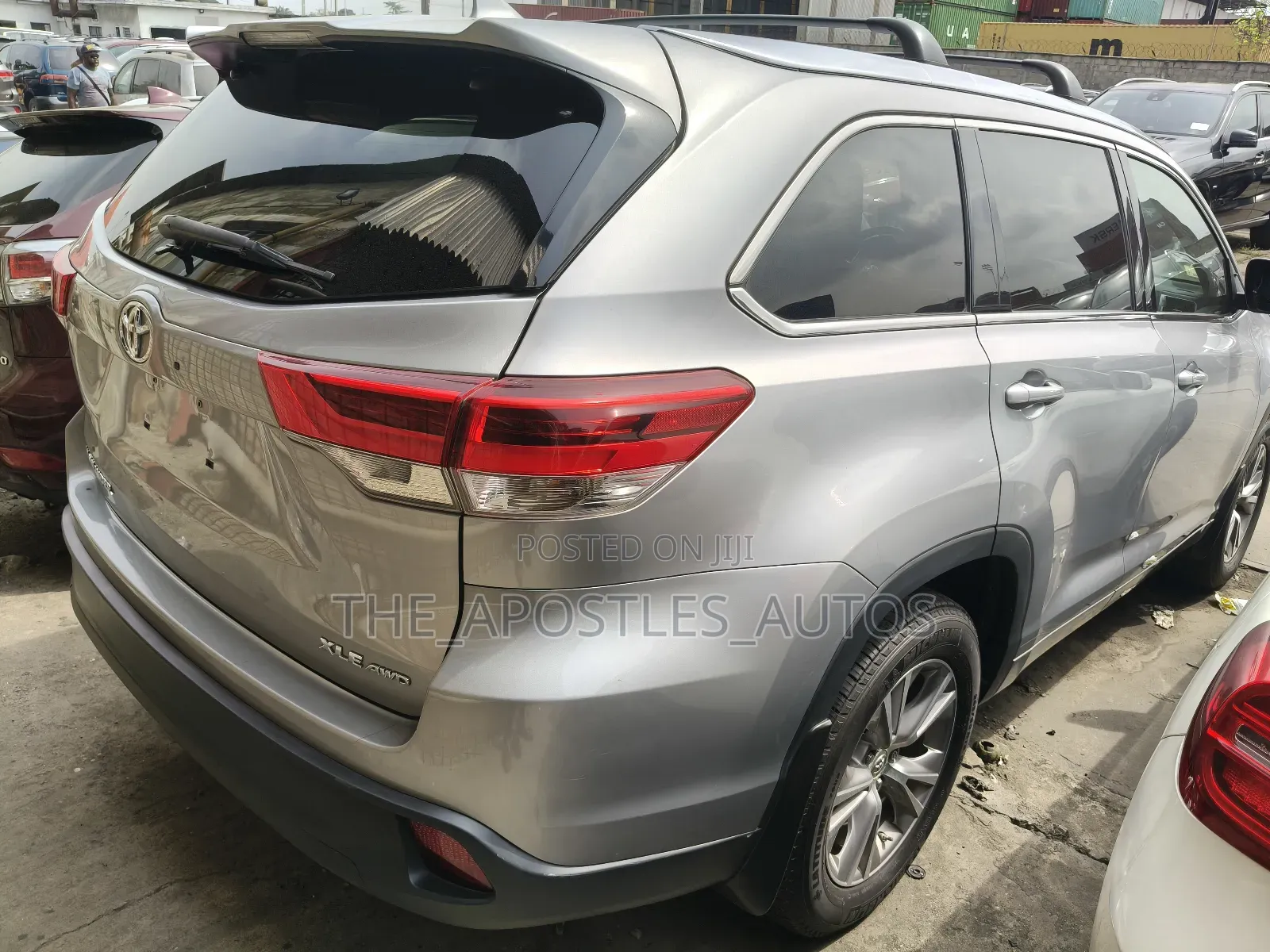 Toyota Highlander XLE V6 4x4 (3.5L 6cyl 6A) 2016 Silver