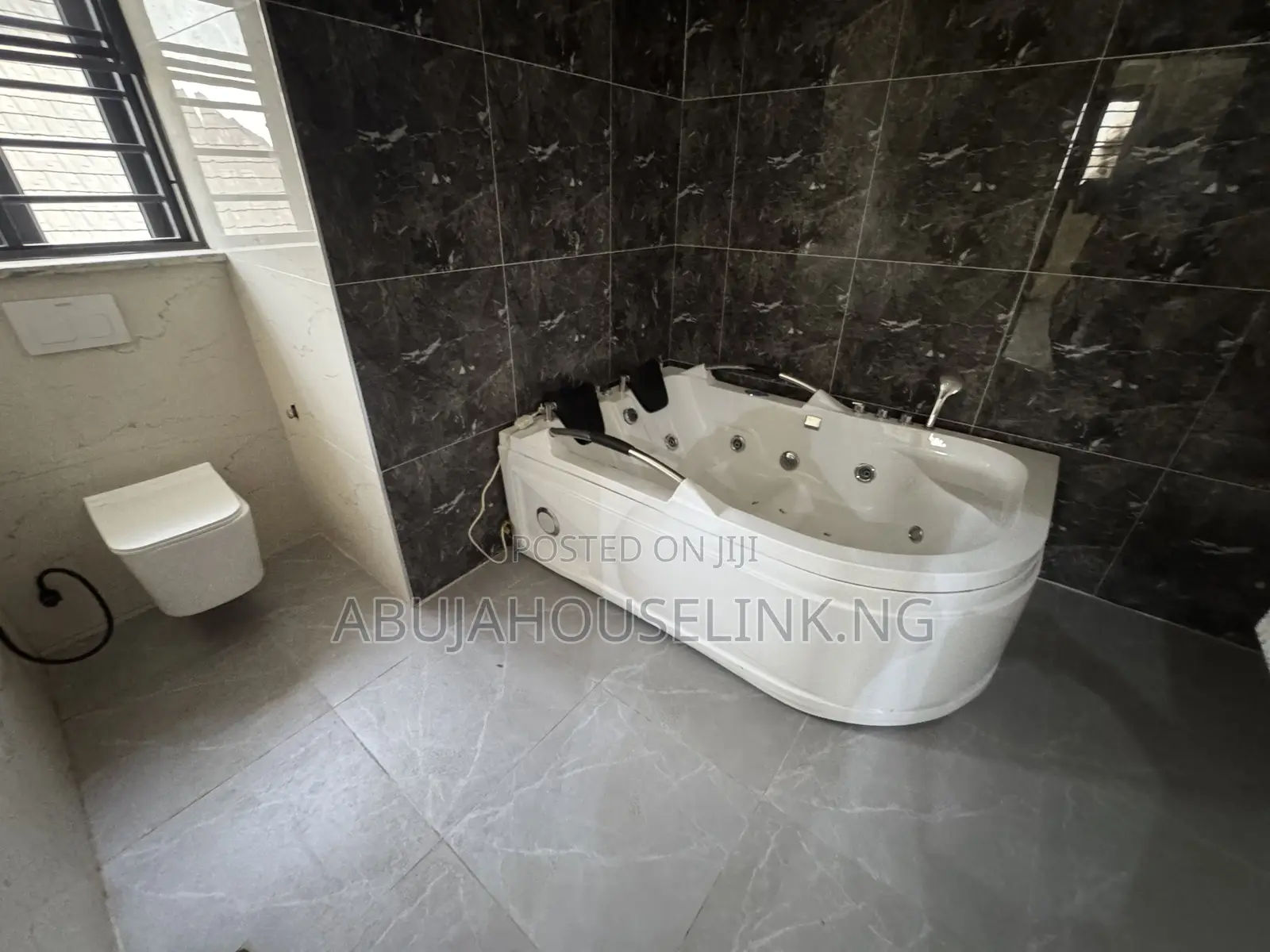 7bdrm Duplex in Efab Metropolis, Karsana for sale