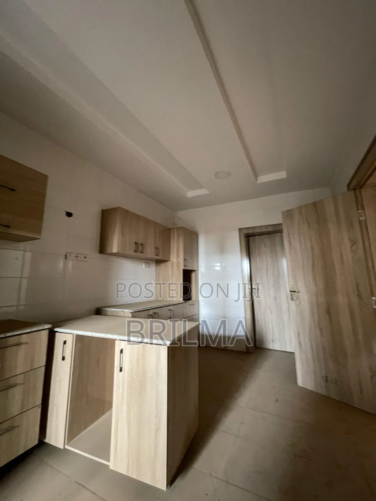 4bdrm Duplex in Kaura for sale