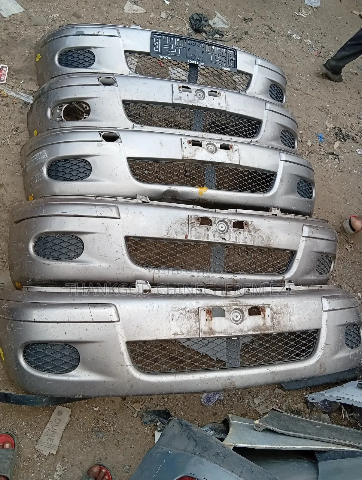 Complete Front Bumper Yaris Verso 03