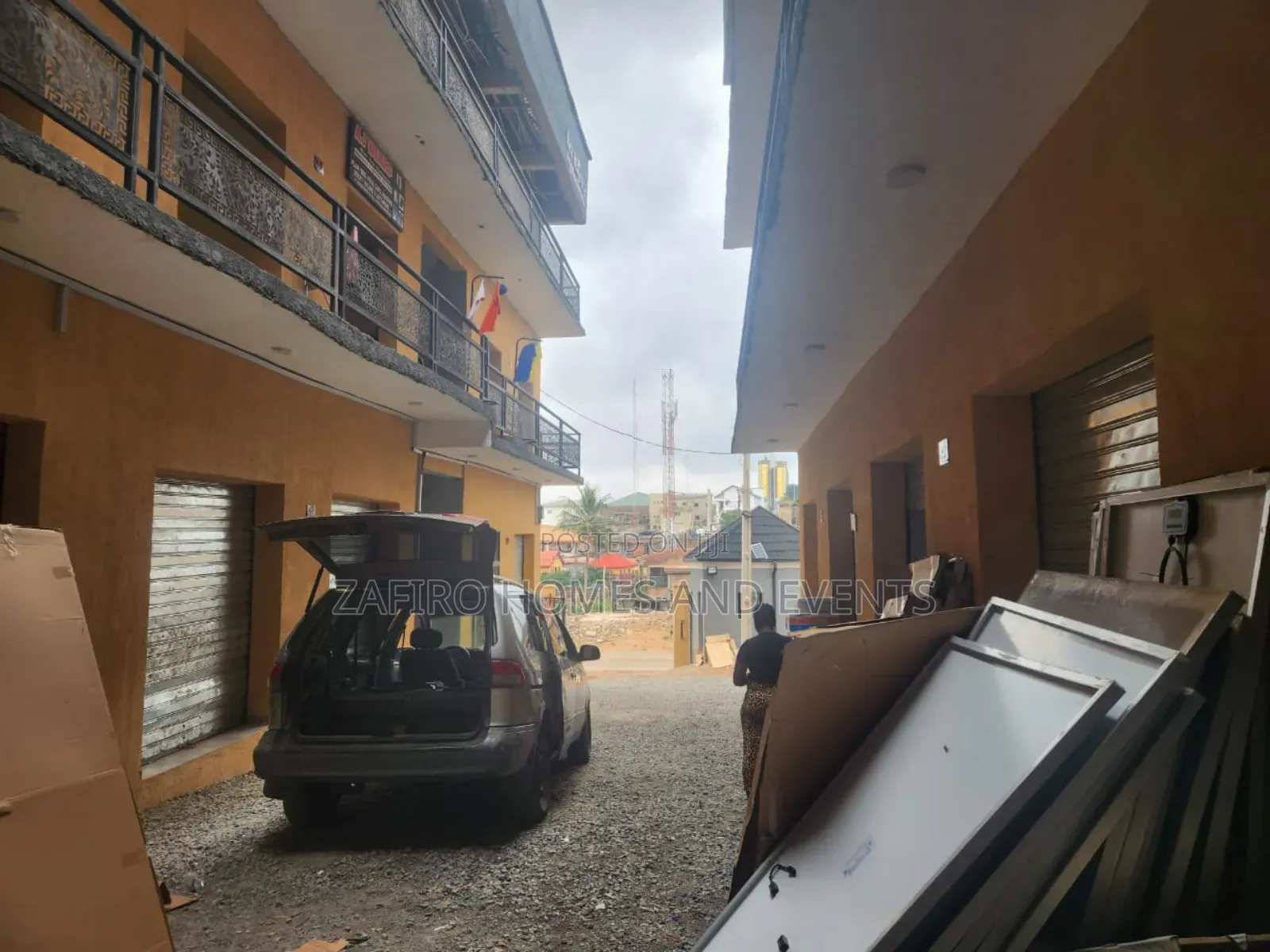 Commercial Shops for Rent at Dugbe Alawo