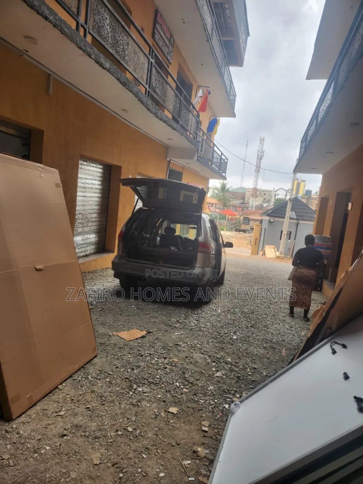 Commercial Shops for Rent at Dugbe Alawo