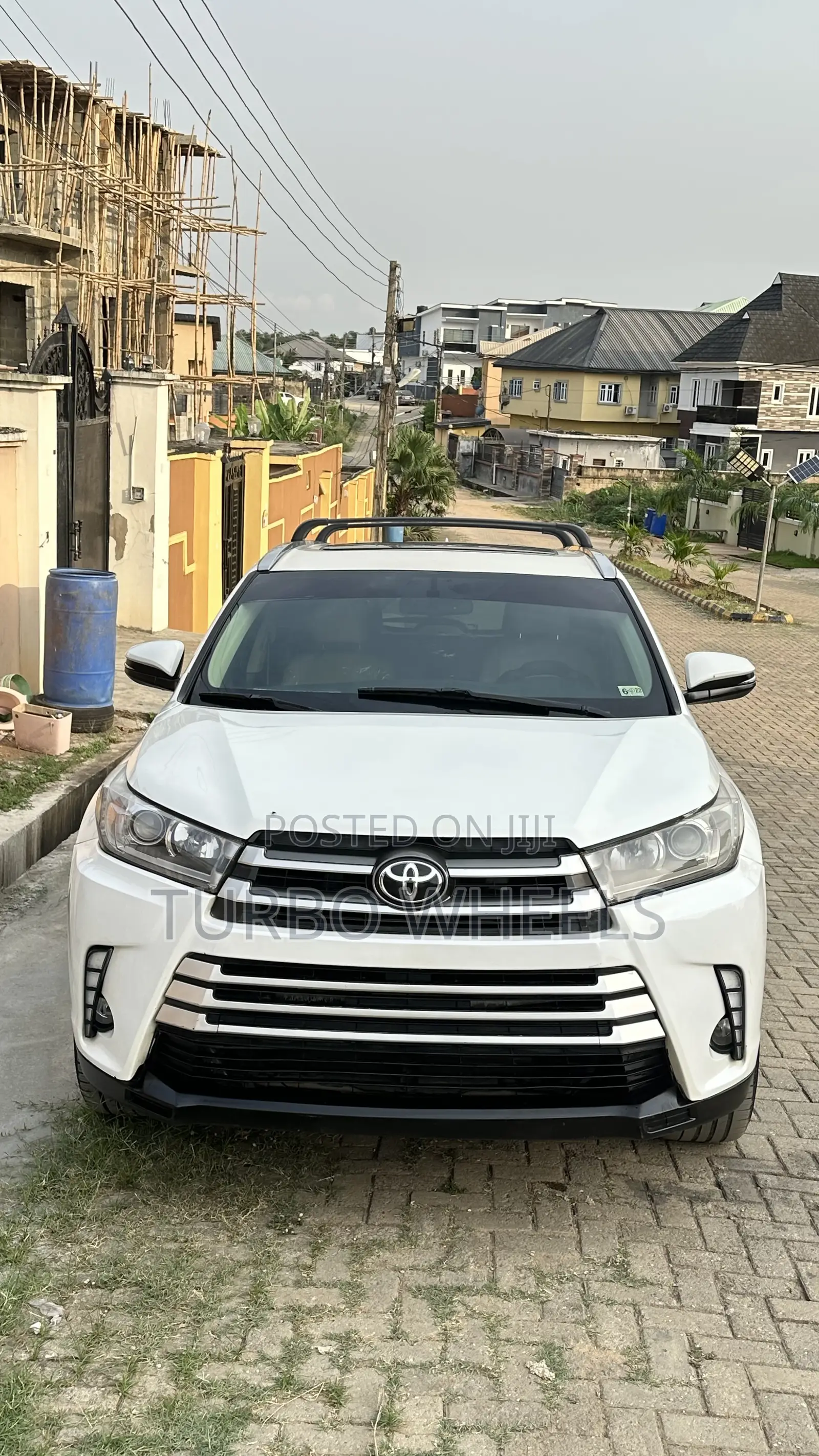 Toyota Highlander XLE 4dr SUV AWD (3.5L 6cyl 6A) 2015 White