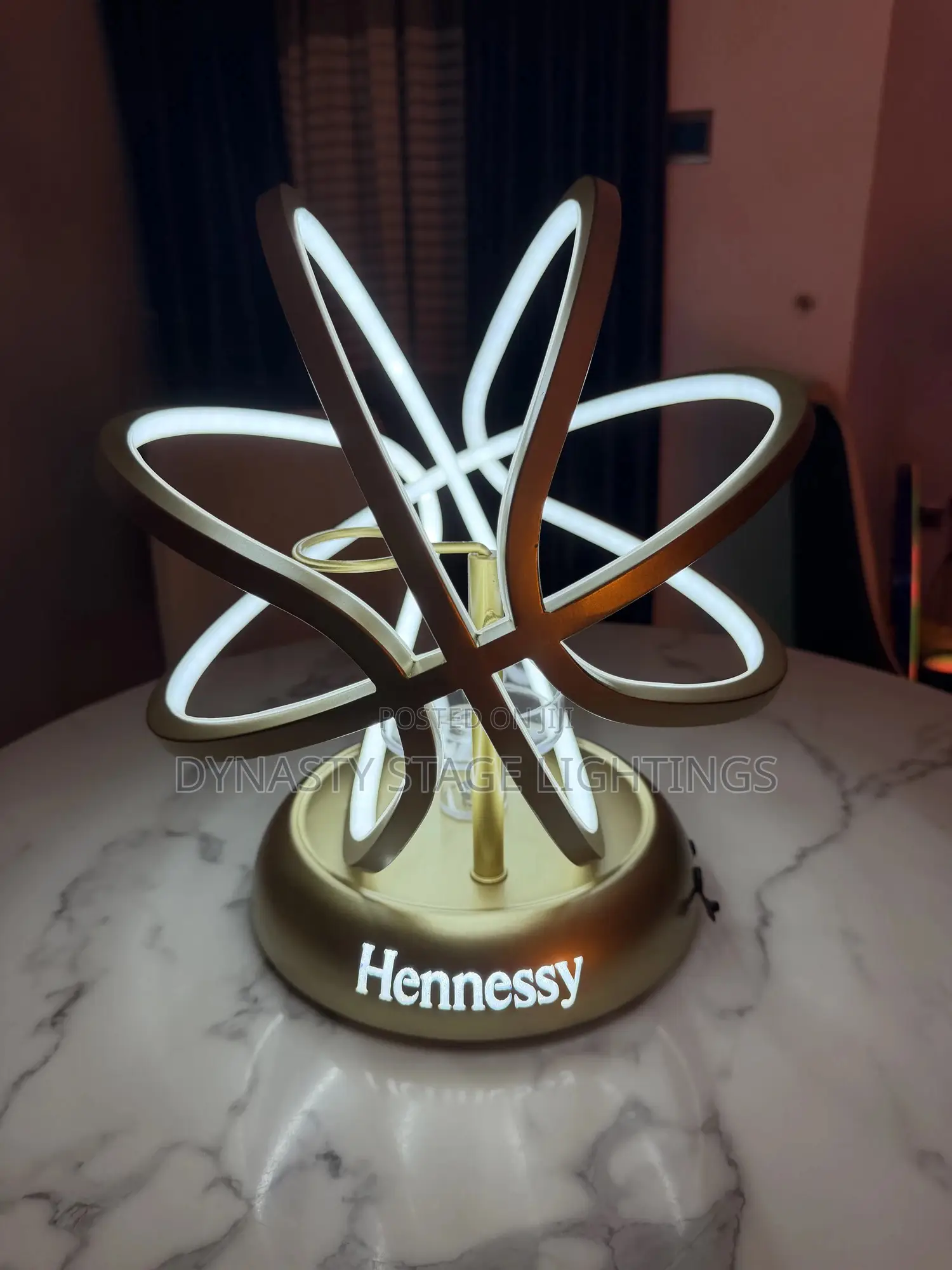 Hennessy Wine Carrier