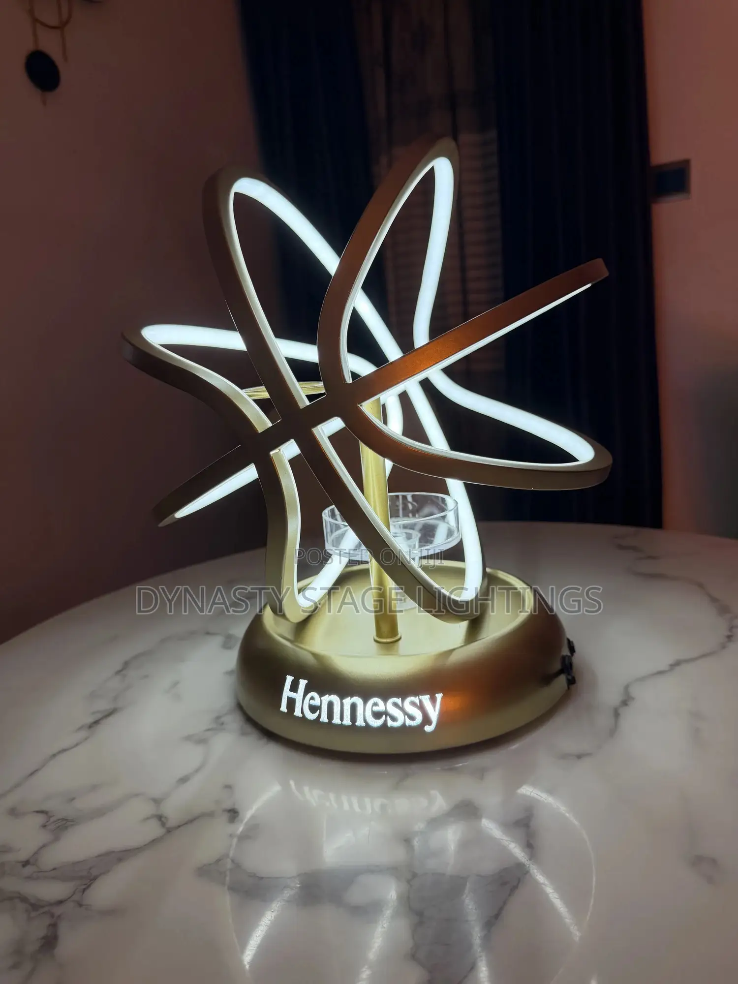 Hennessy Wine Carrier