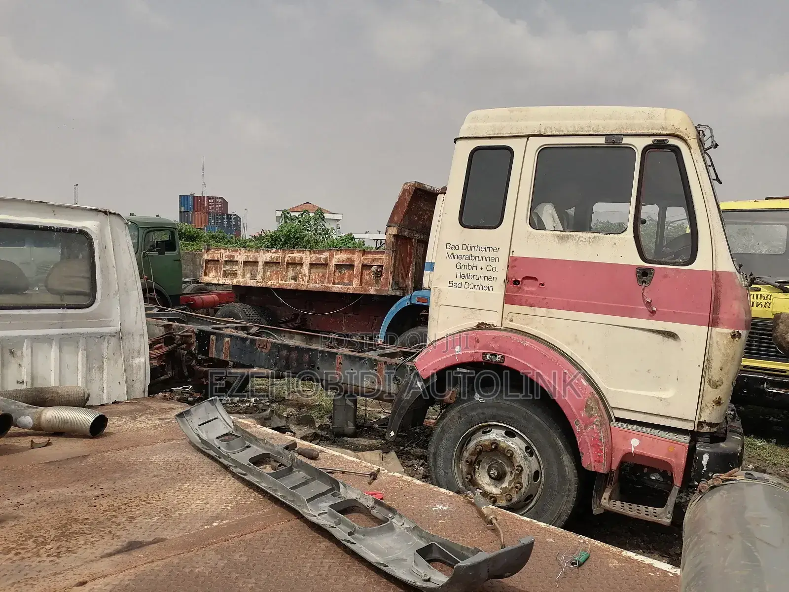 Tokunbo Mercedes Benz 1619. With V6 Engine, Cap and Chassis