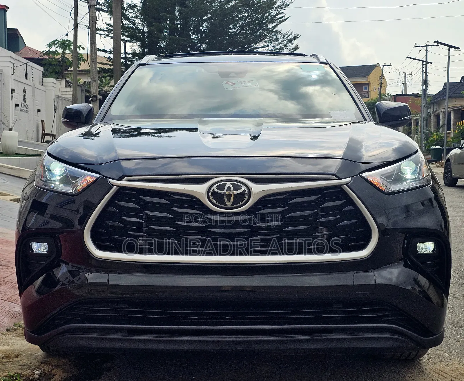 Toyota Highlander XLE 2022 Black