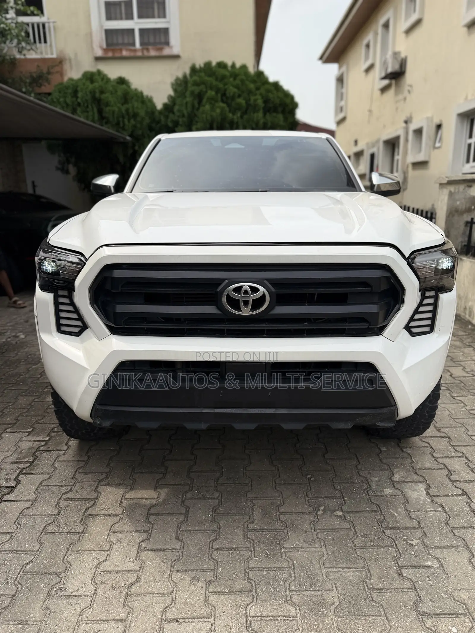 Toyota Tacoma SR5 Double Cab 6' Bed AT 2024 White