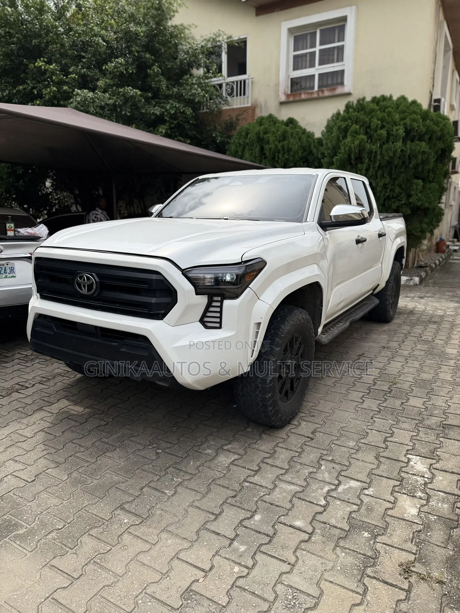 Toyota Tacoma SR5 Double Cab 6' Bed AT 2024 White