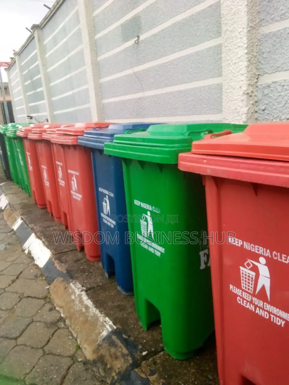 Waste Bin With Wheeler for Homes and Offices
