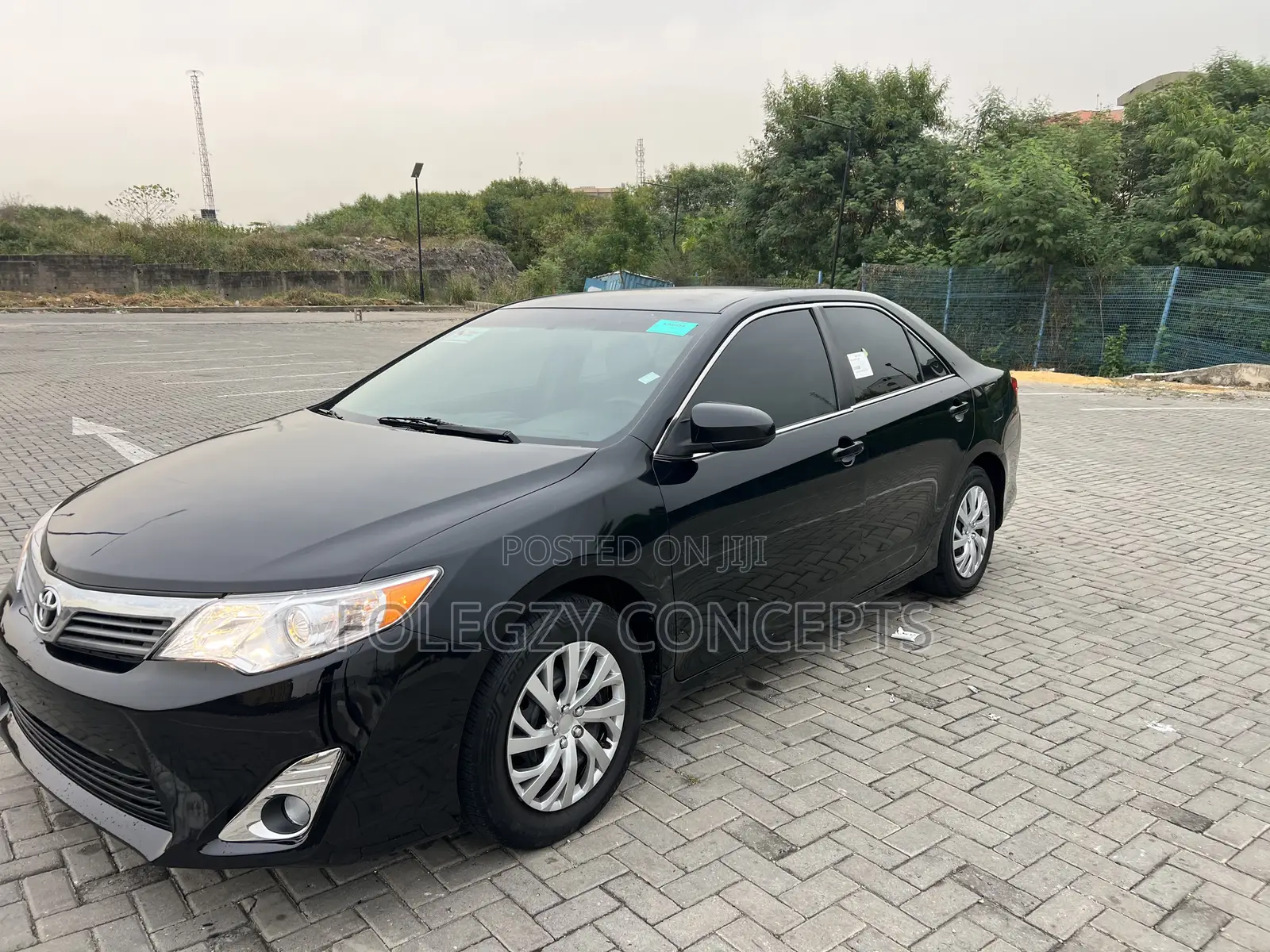 Toyota Camry LE 4dr Sedan (2.5L 4cyl 6A) 2014 Black