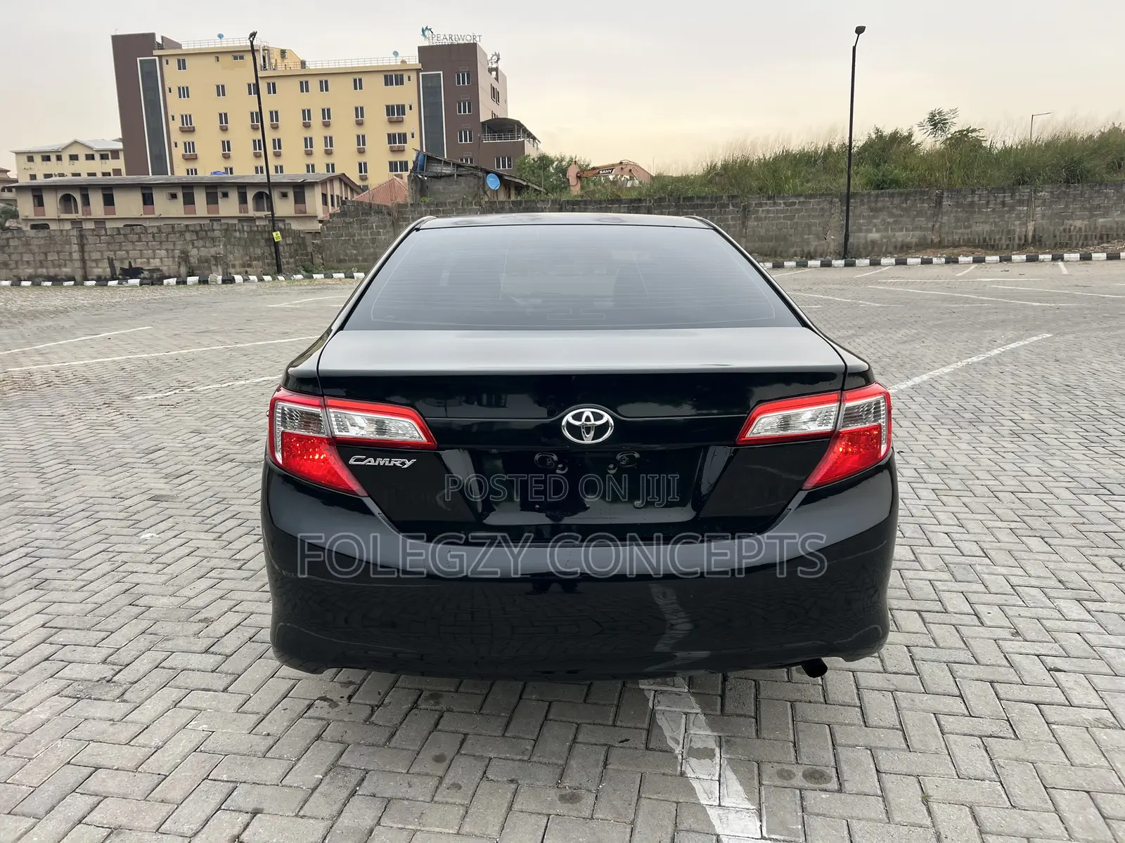 Toyota Camry LE 4dr Sedan (2.5L 4cyl 6A) 2014 Black
