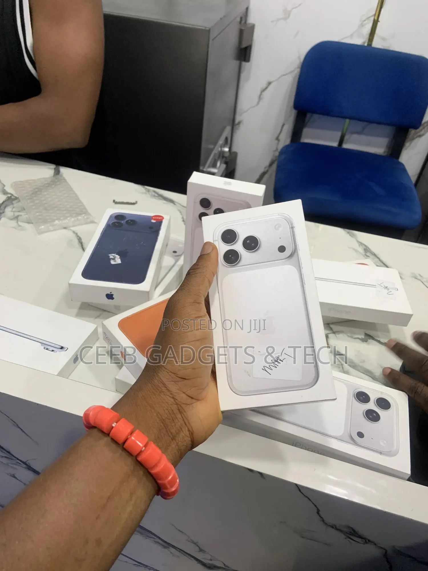 New Apple iPhone 17 Pro 256 GB Orange