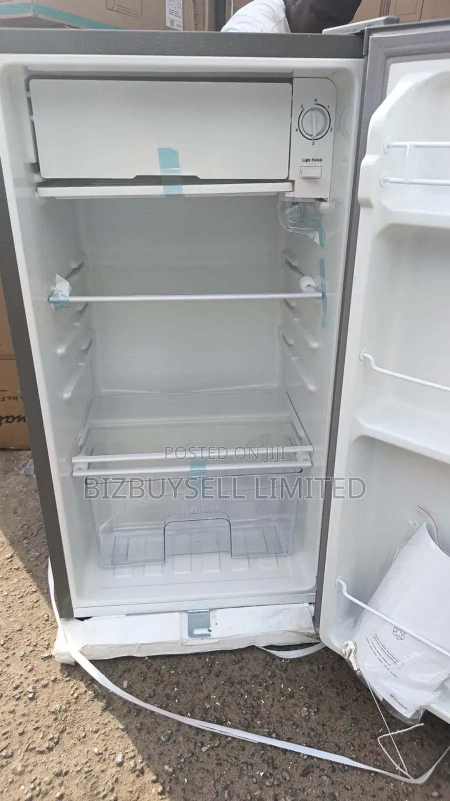 Single Door Binatone Refrigerator With Key Lock.