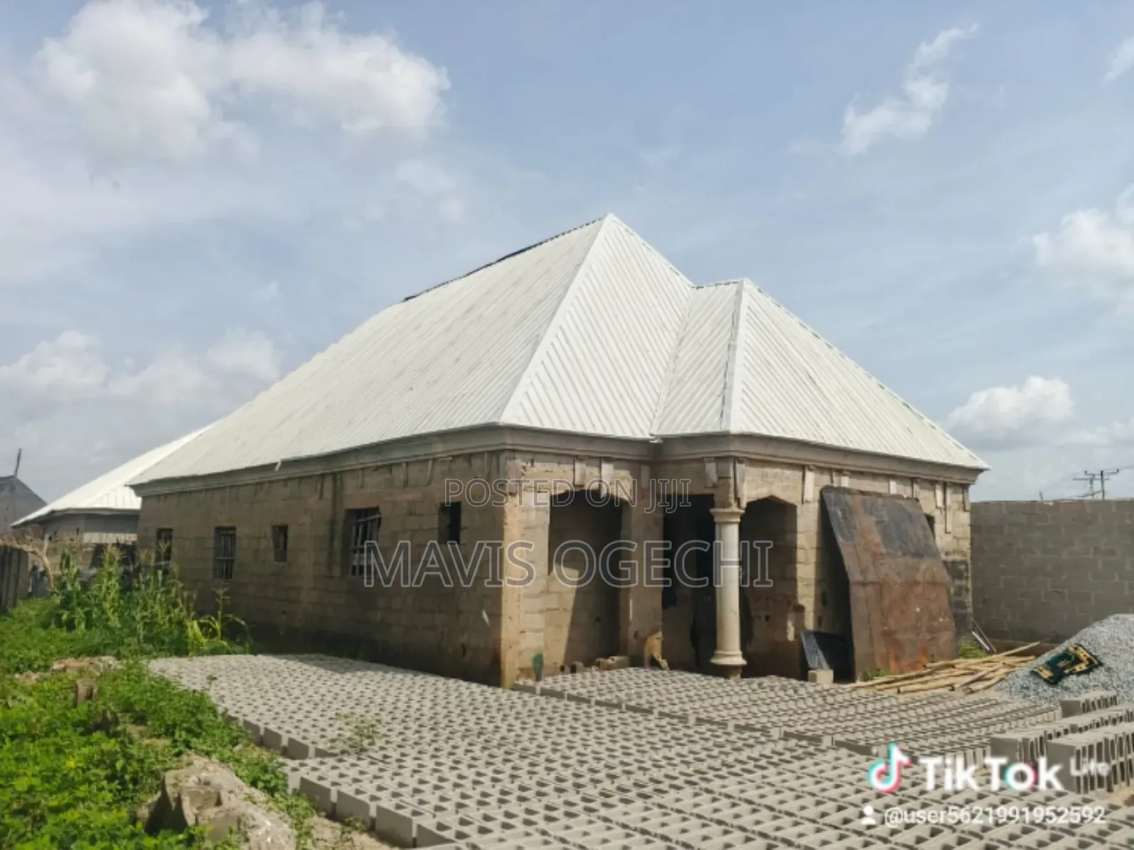 3bdrm Bungalow in Lape Estate Road, Karu for sale
