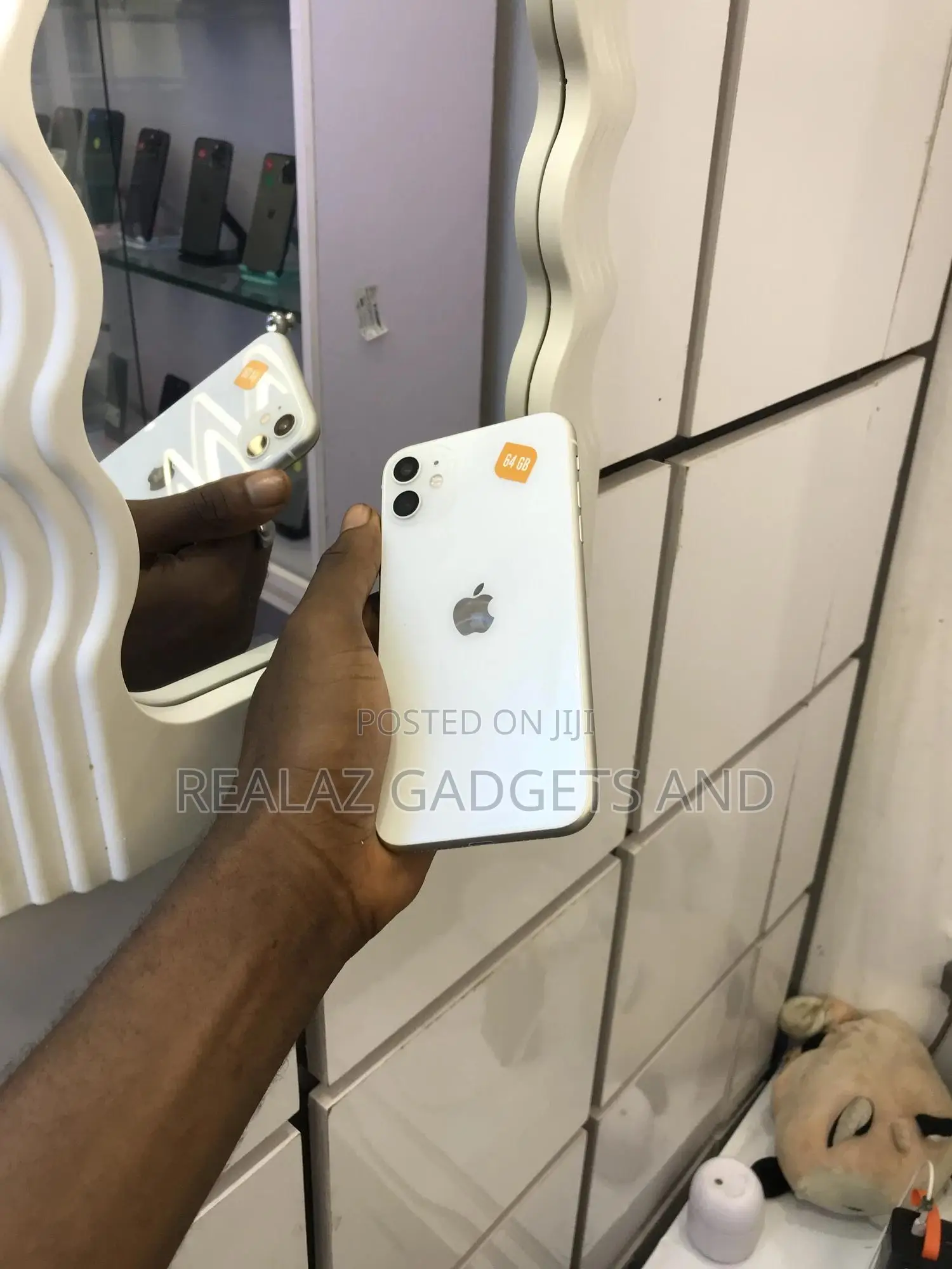 Apple iPhone 11 64 GB White
