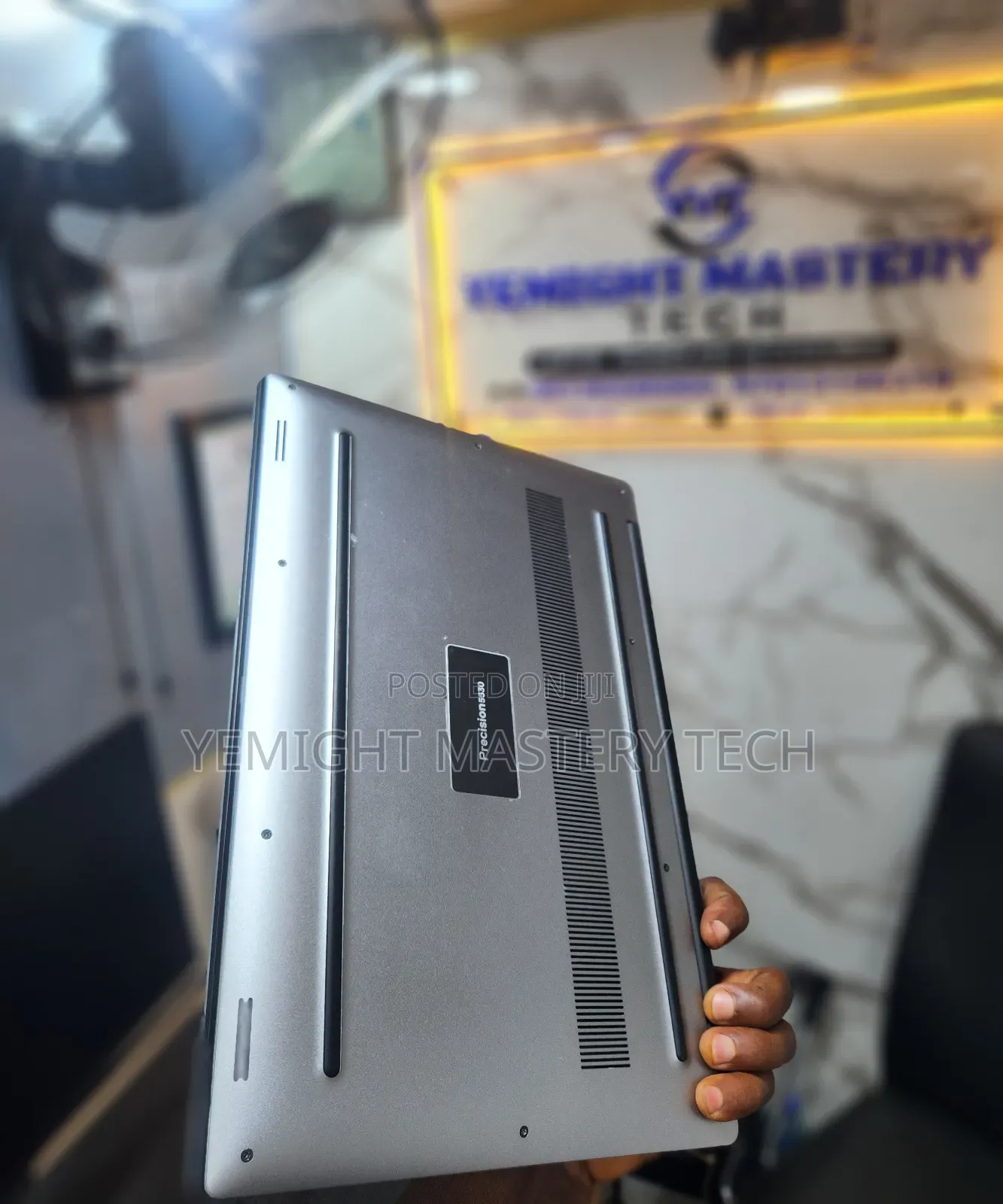 Laptop Dell Precision 5520 16GB Intel Core I7 SSD 512GB