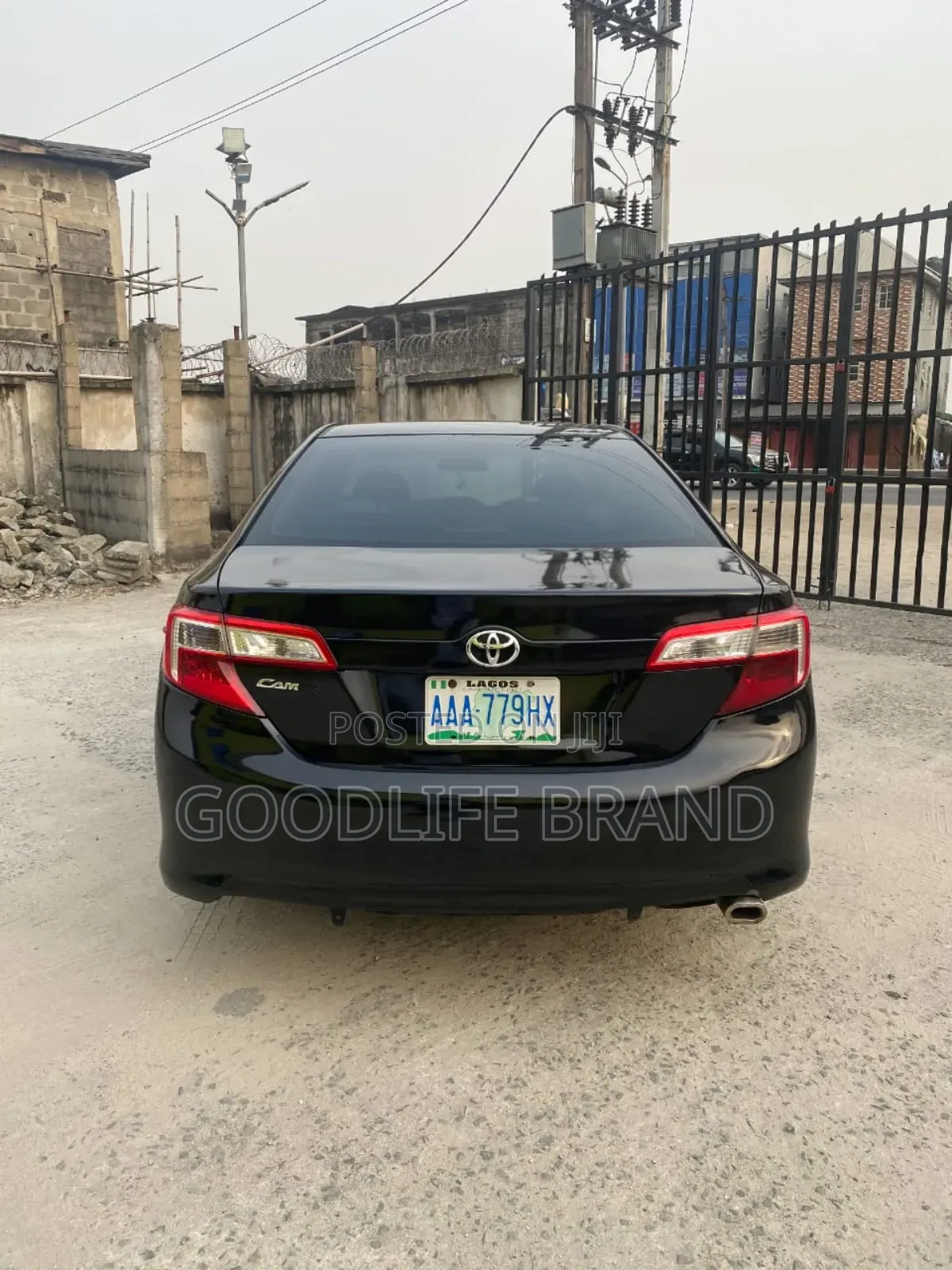Toyota Camry SE 4dr Sedan (2.5L 4cyl 6A) 2013 Matt Black