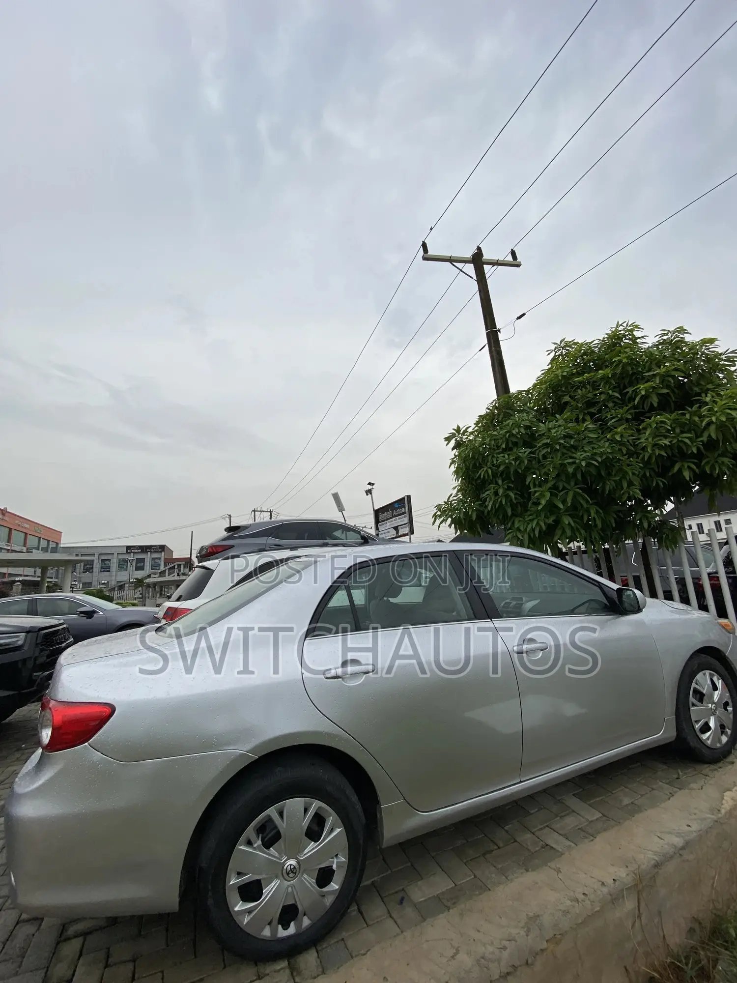 Toyota Corolla L 4dr Sedan (1.8L 4cyl 5M) 2013 Silver