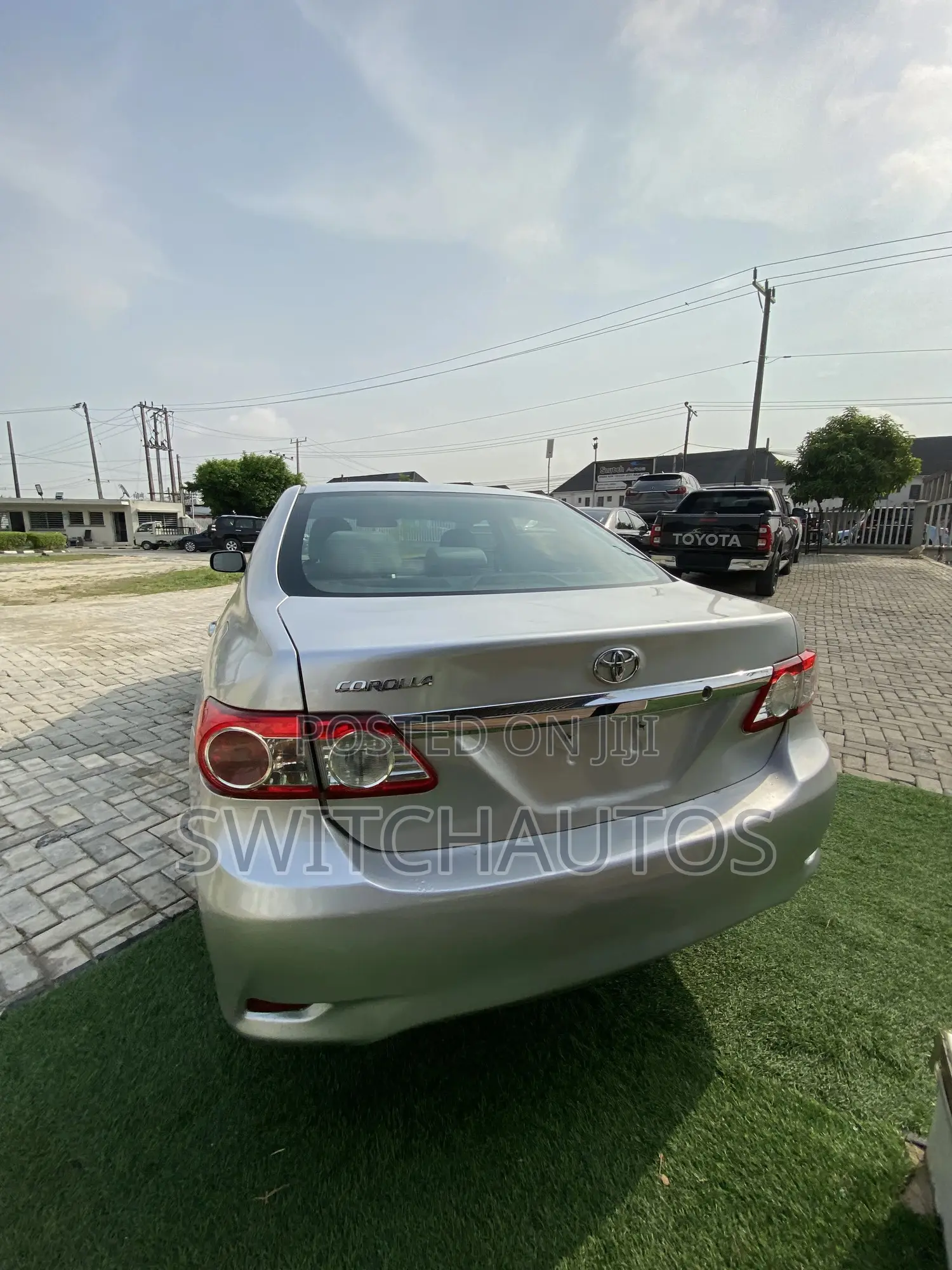 Toyota Corolla L 4dr Sedan (1.8L 4cyl 5M) 2013 Silver
