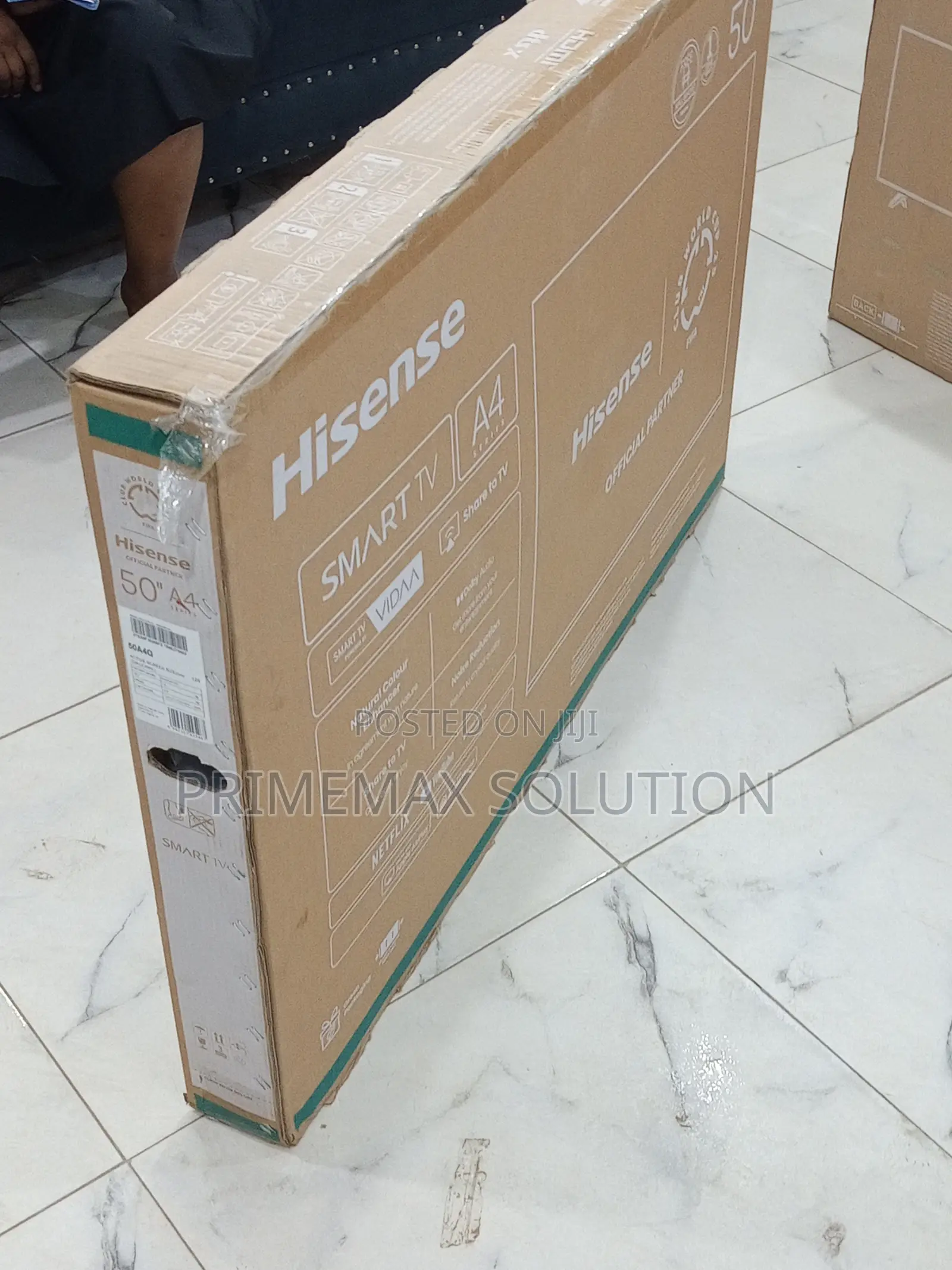 Vibrant 50-Inch Hisense – Life in 